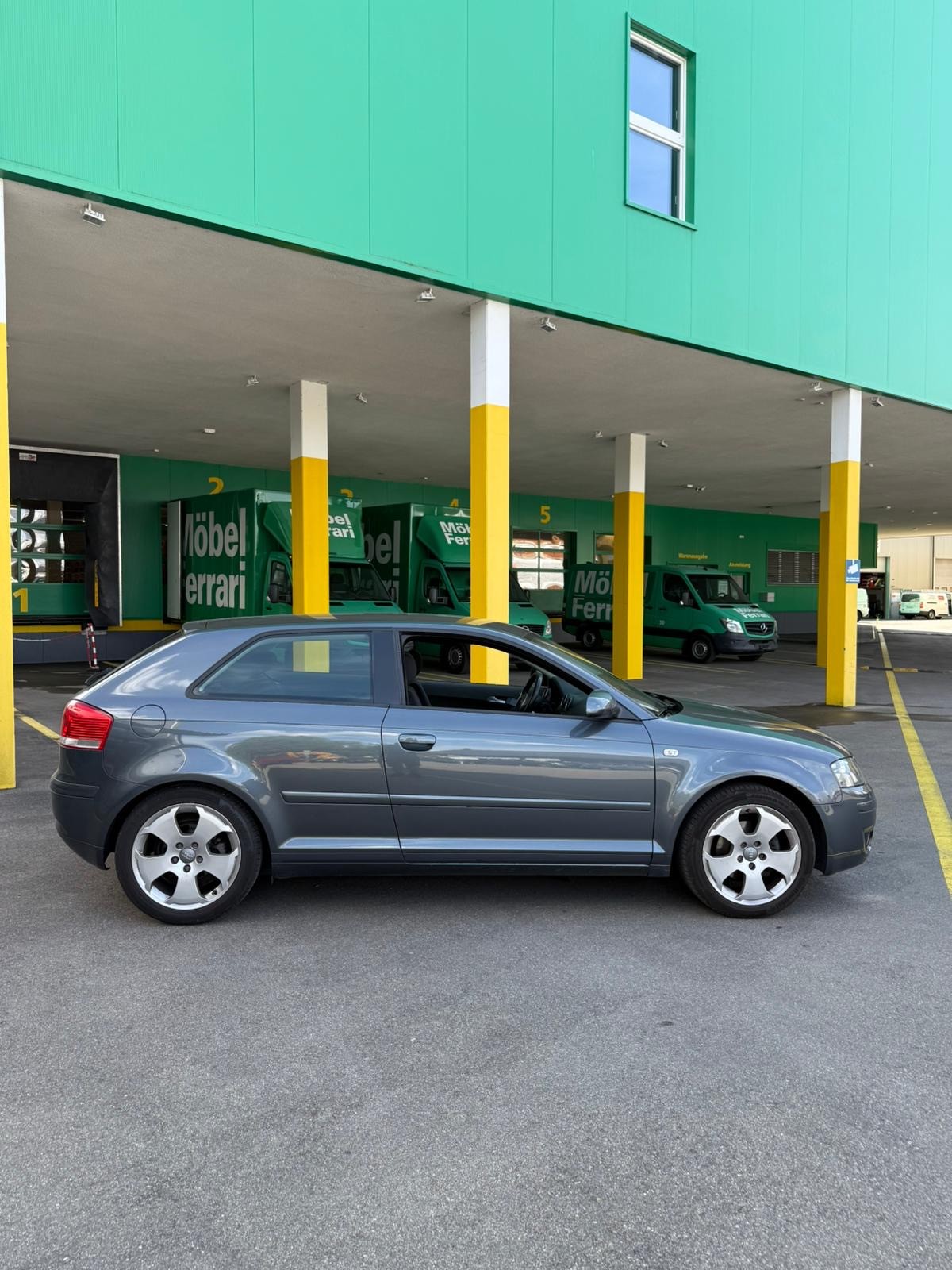 AUDI A3 2.0 FSI Attraction-image-6