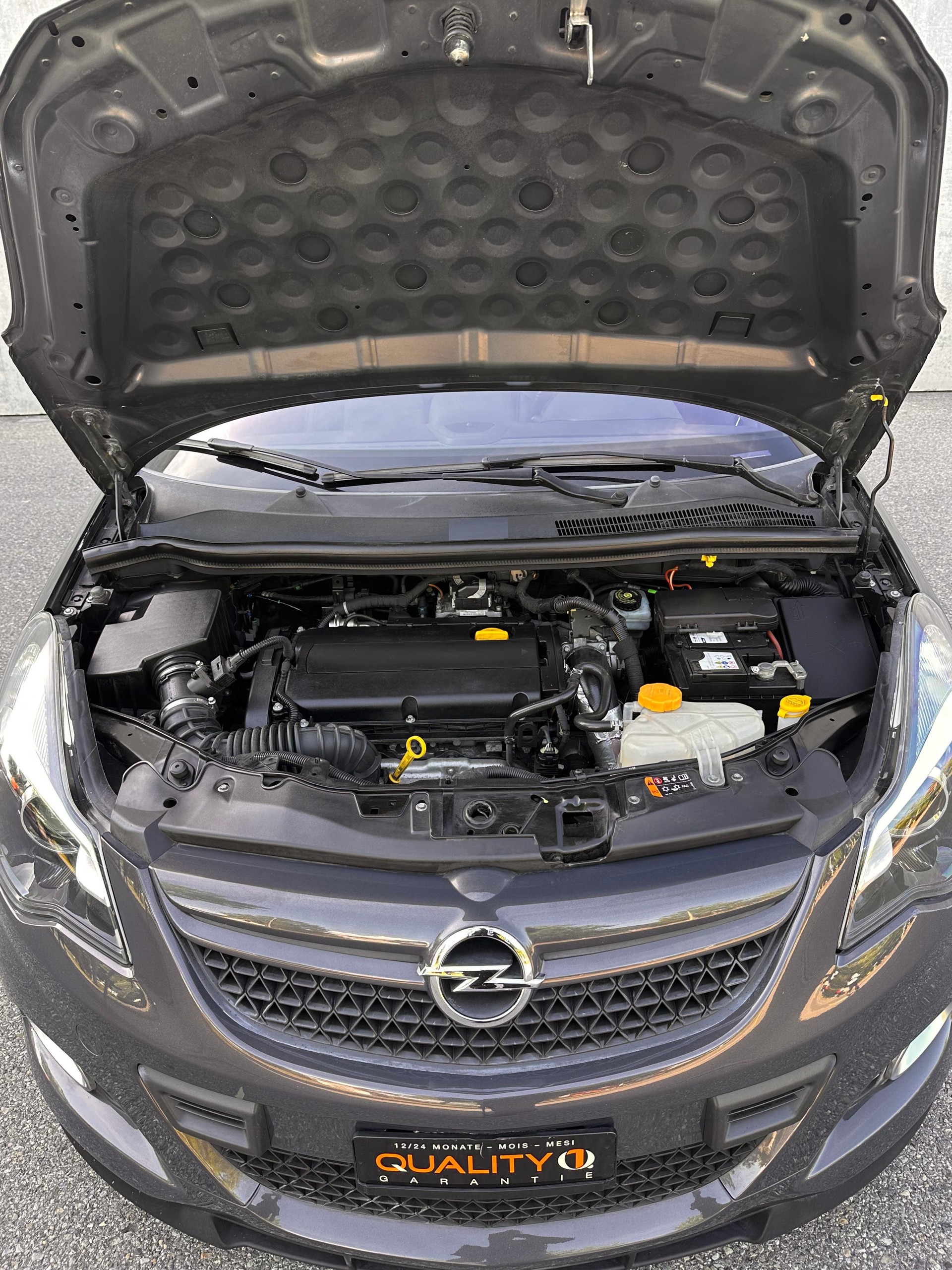 OPEL Corsa 1.6 Turbo OPC Nürburgring Edition-image-8
