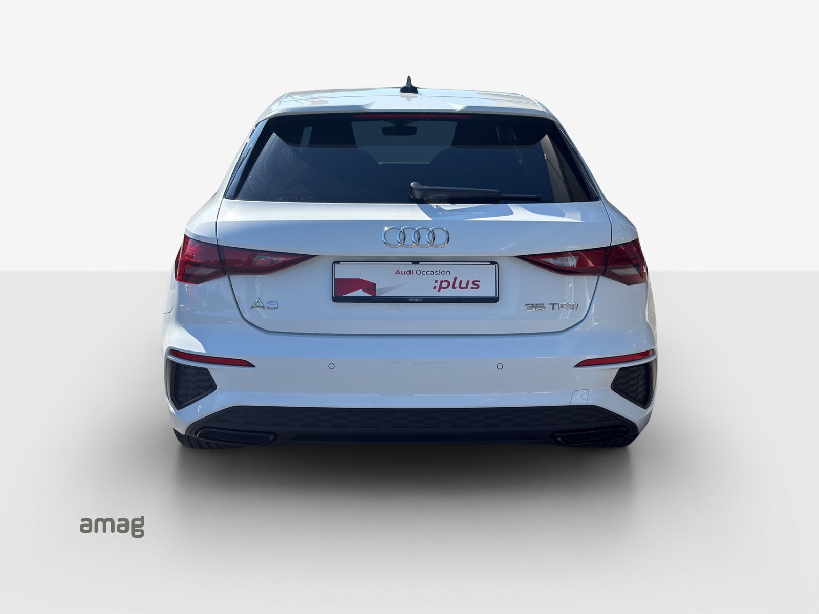 AUDI A3 Sportback 35 TFSI S line-image-3