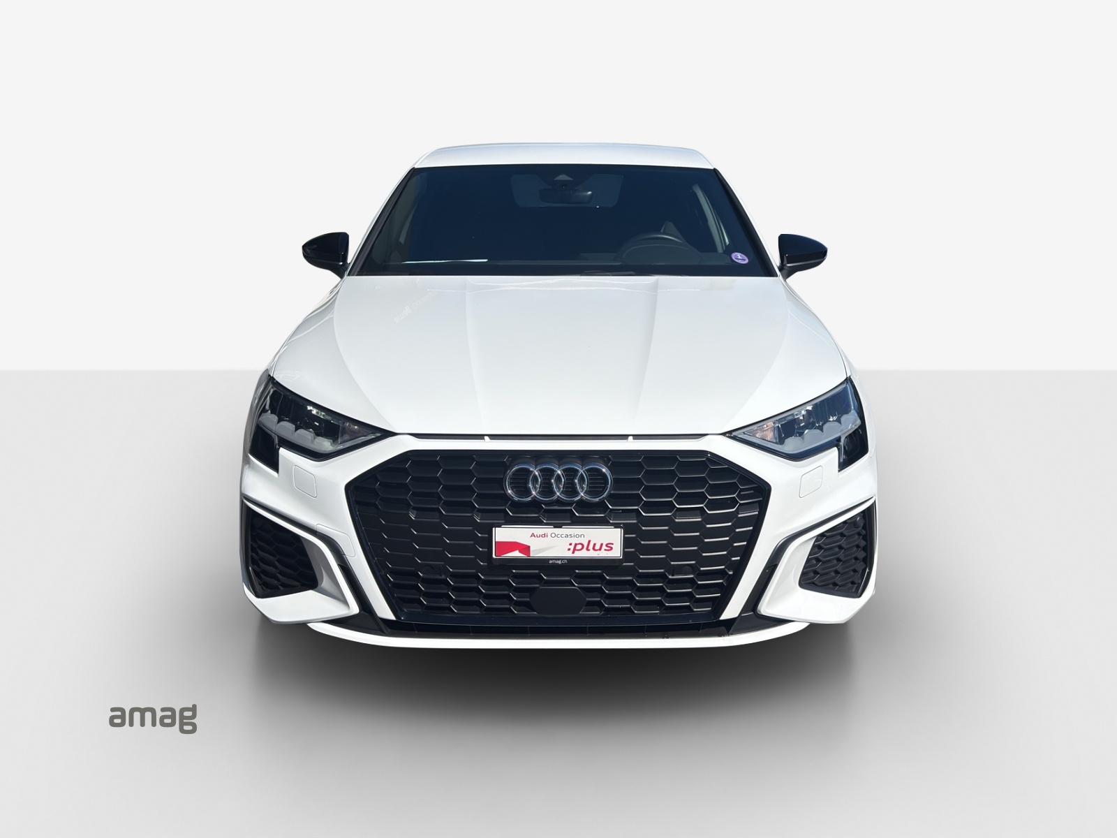 AUDI A3 Sportback 35 TFSI S line-image-6
