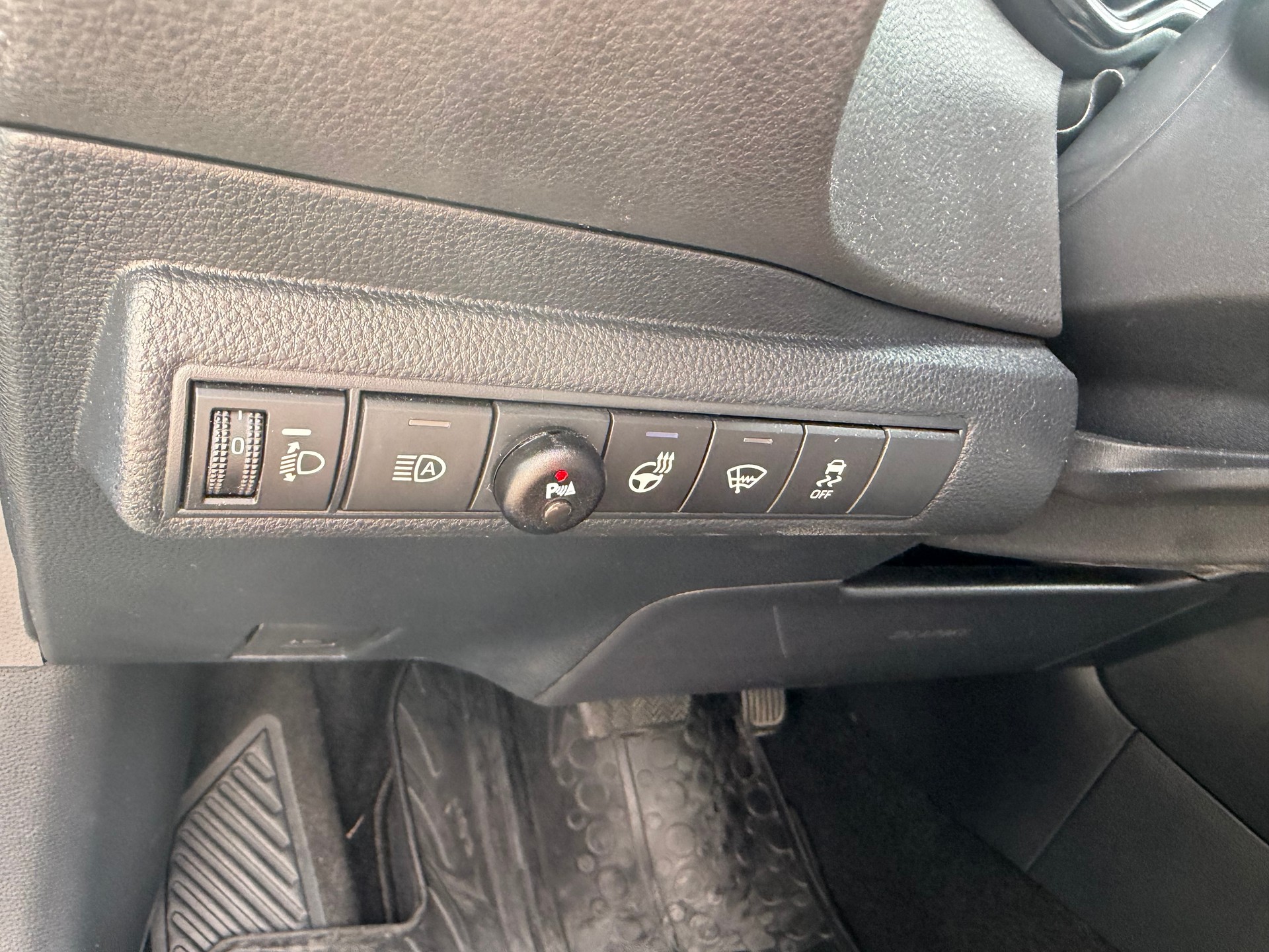SUZUKI Swace 1.8 Hybrid Compact+ E-CVT-image-10