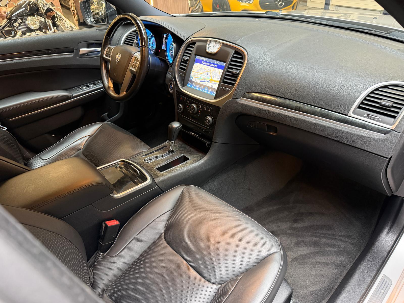 LANCIA Thema 3.0 TD Platinum-image-16
