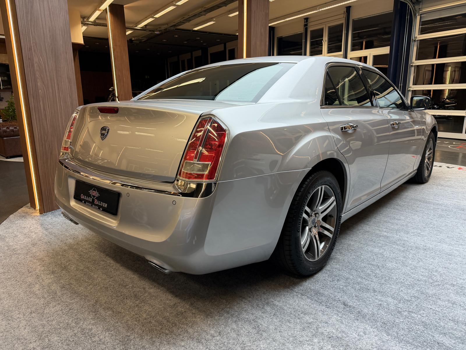 LANCIA Thema 3.0 TD Platinum-image-7