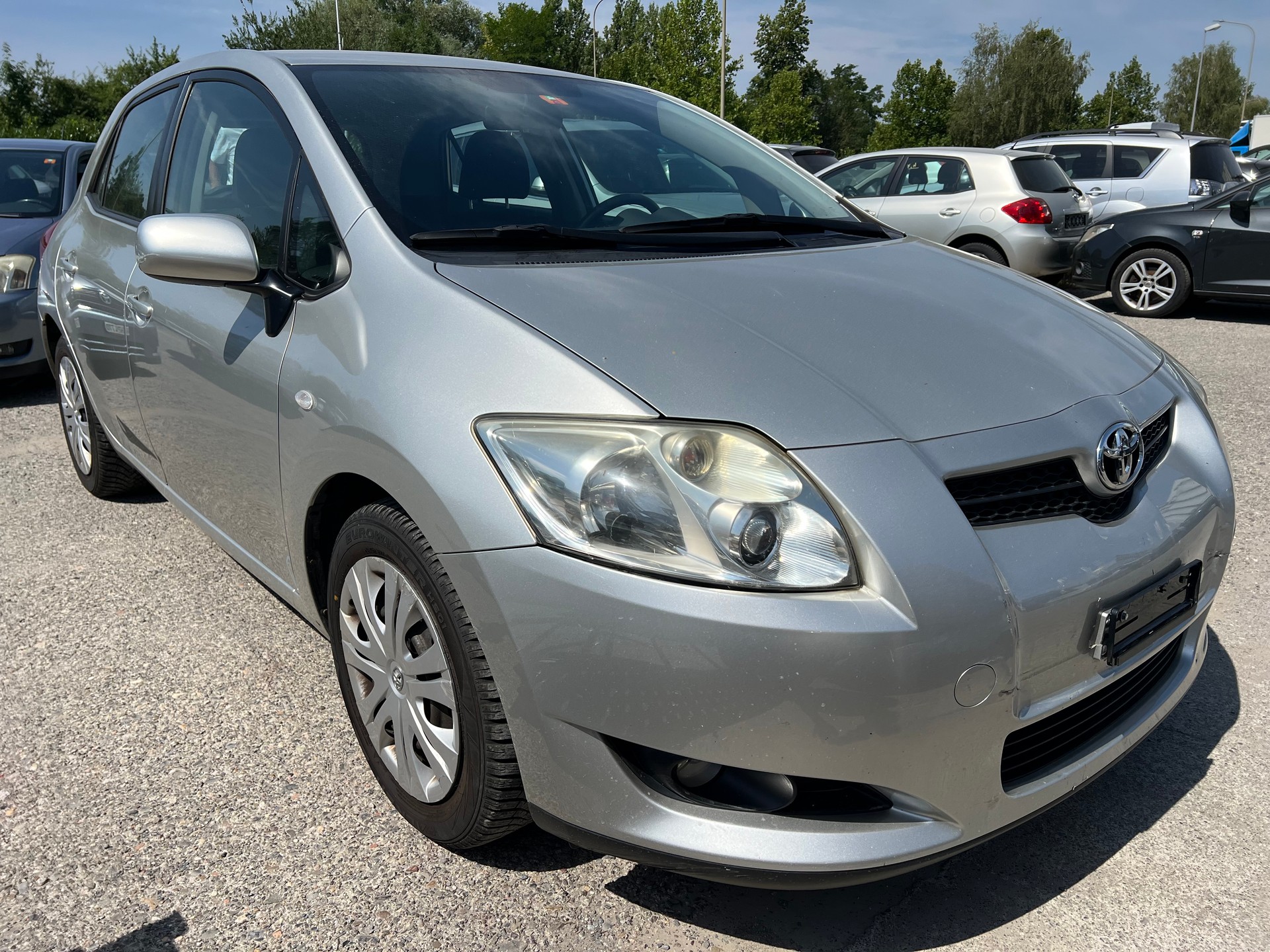 TOYOTA Auris 1.6 Linea Luna-image-1