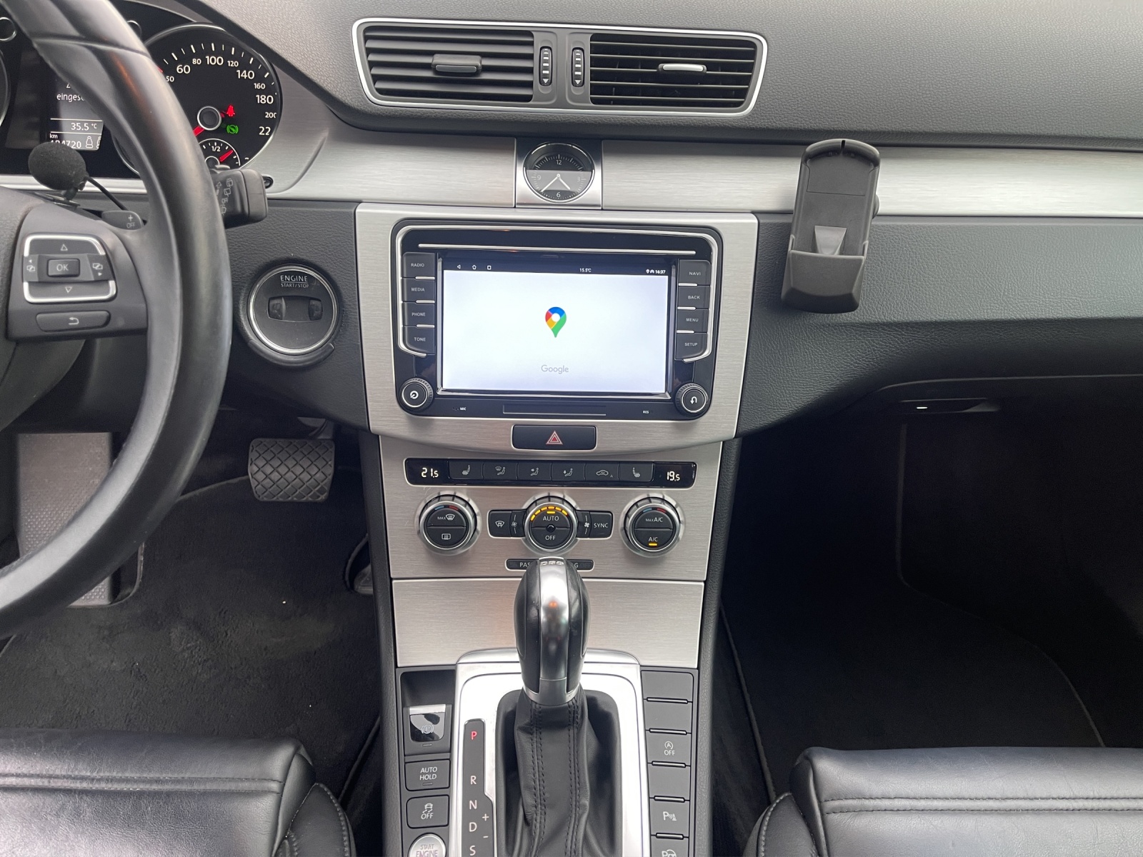 VW Passat Variant 2.0 TDI BMT Highline 4MDSG-image-26