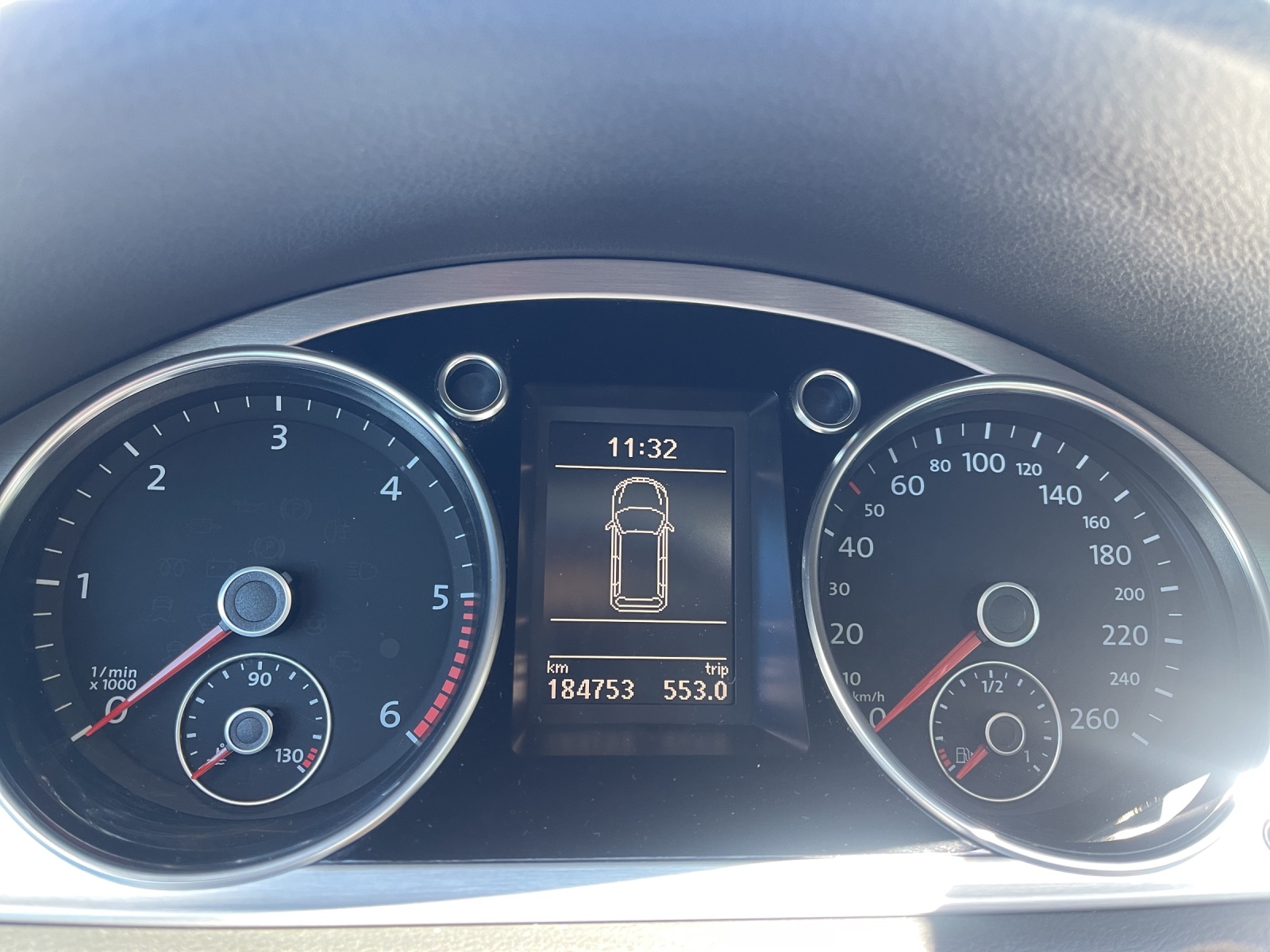 VW Passat Variant 2.0 TDI BMT Highline 4MDSG-image-17