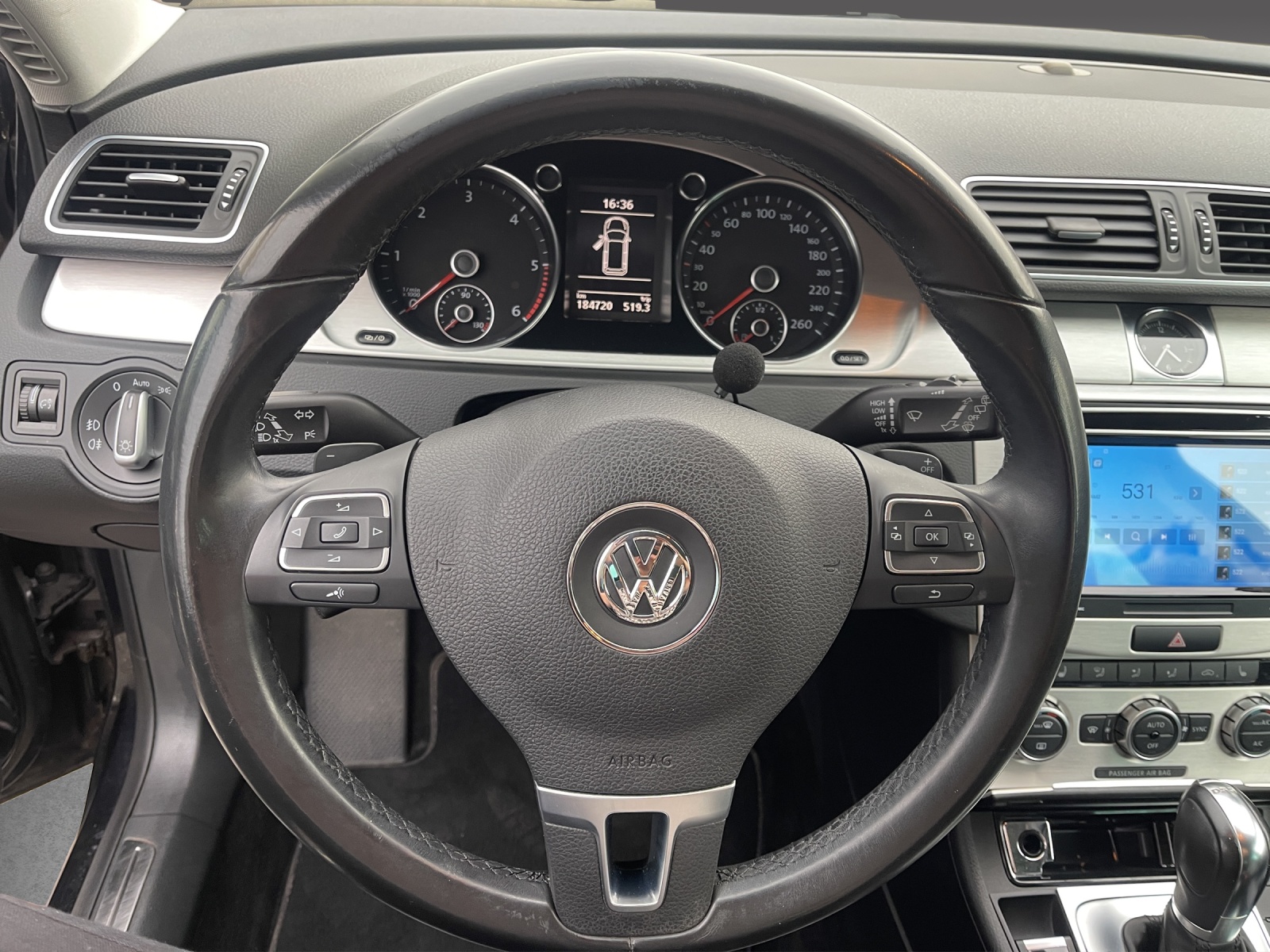 VW Passat Variant 2.0 TDI BMT Highline 4MDSG-image-22