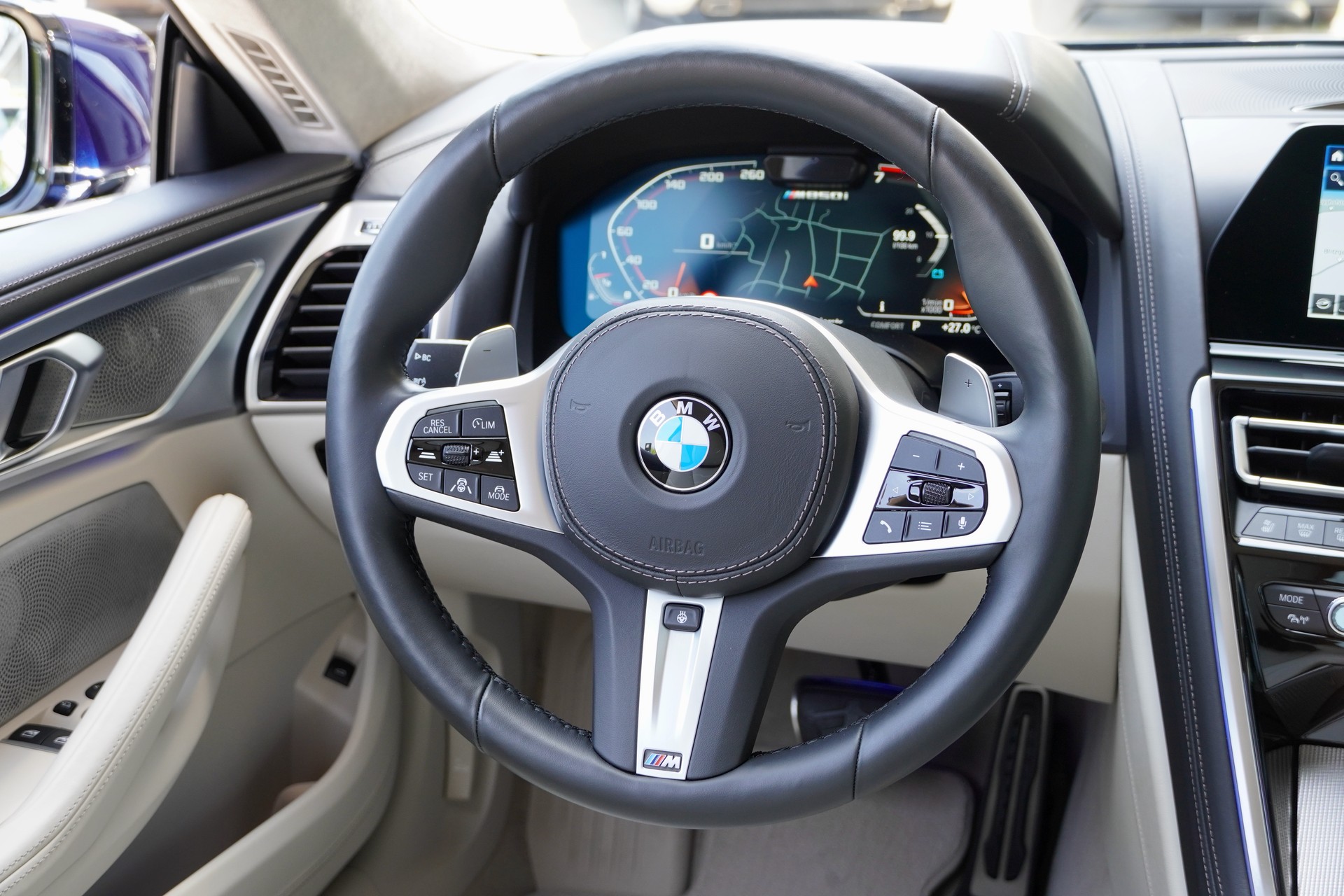 BMW M850i xDrive Steptronic-image-18