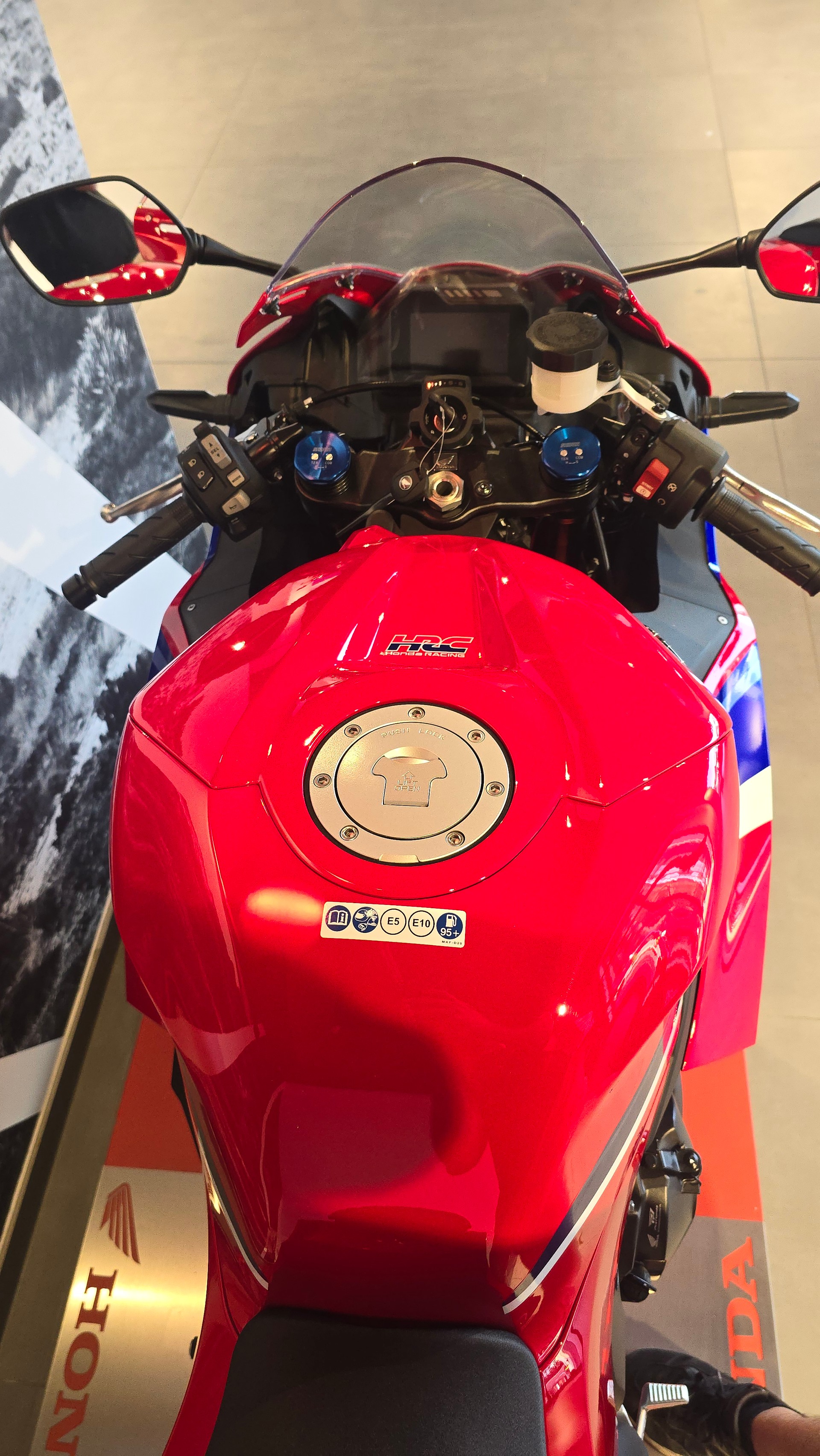 HONDA CBR 600 RR-image-13