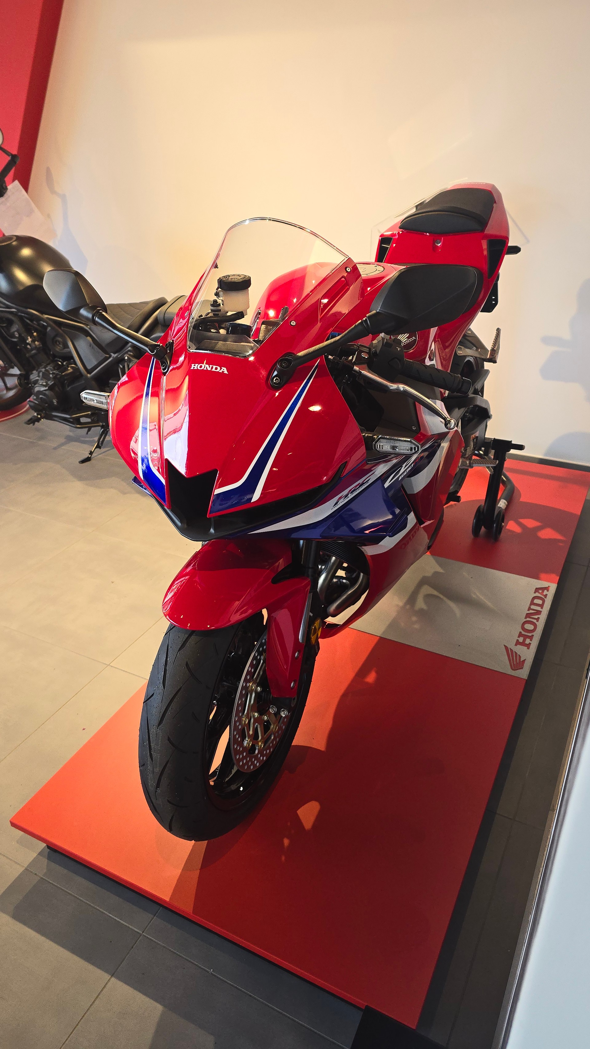 HONDA CBR 600 RR-image-3