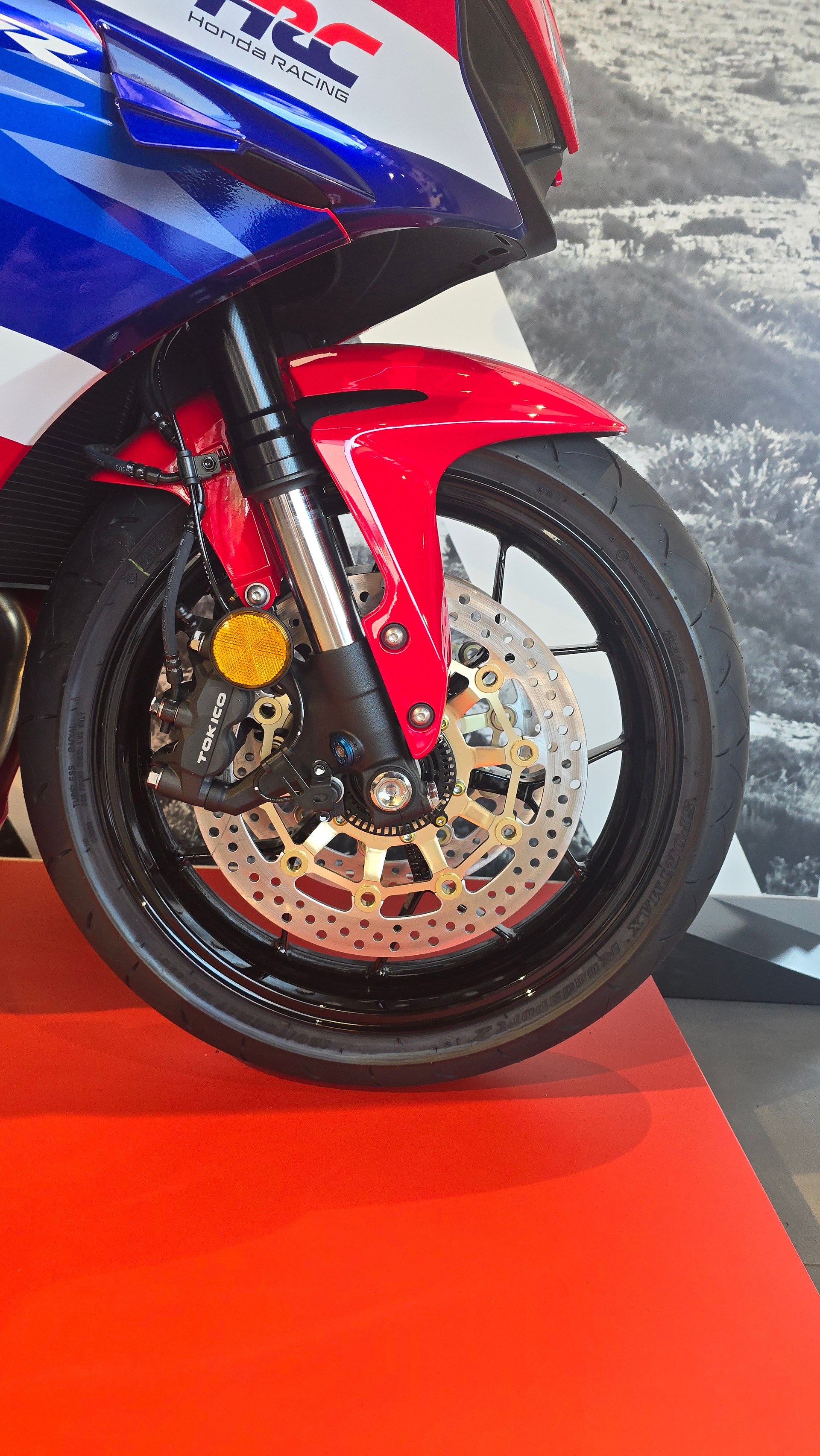 HONDA CBR 600 RR-image-11