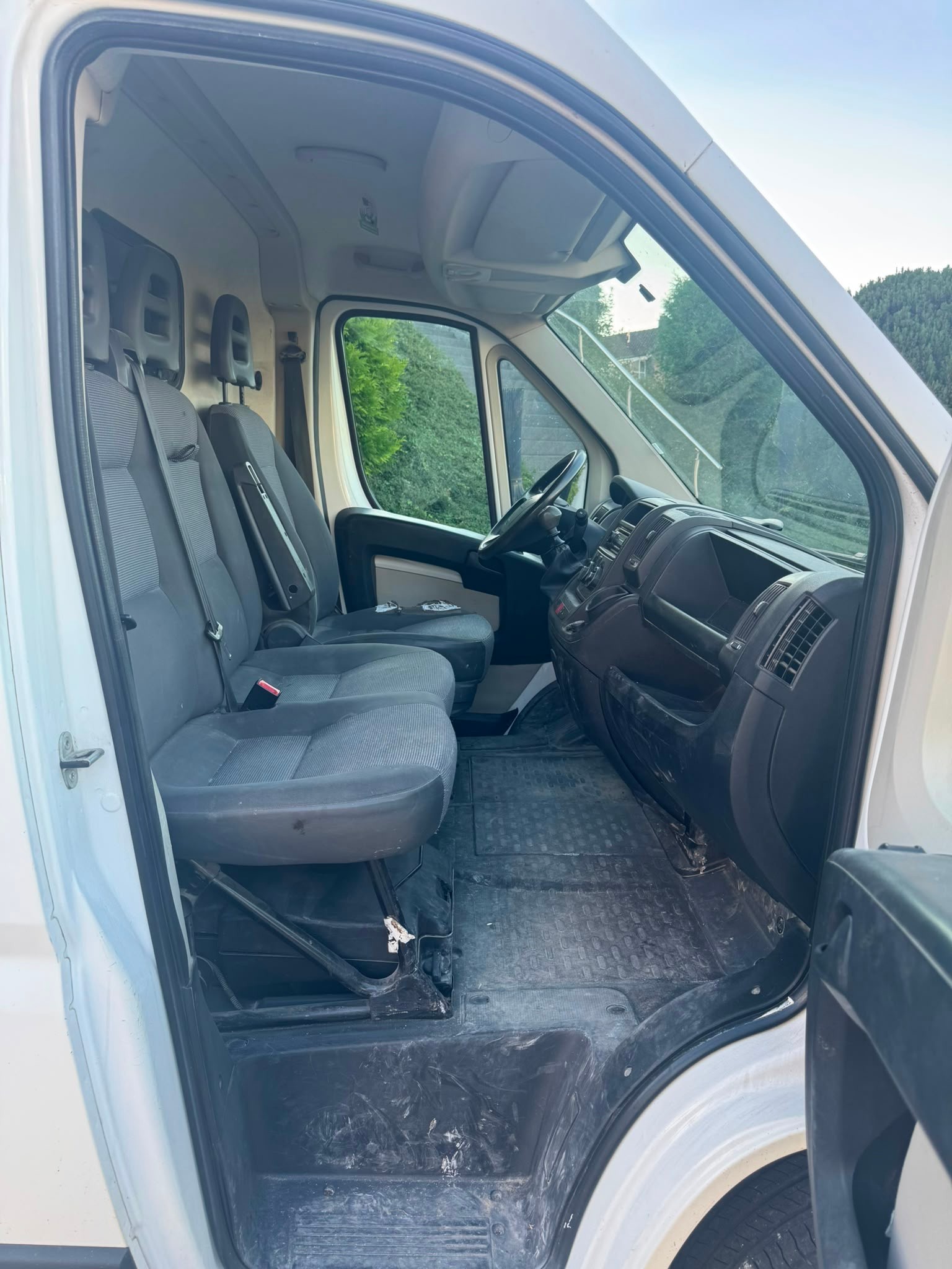 PEUGEOT Boxer 2.2 HDI 333 L2H2-image-14