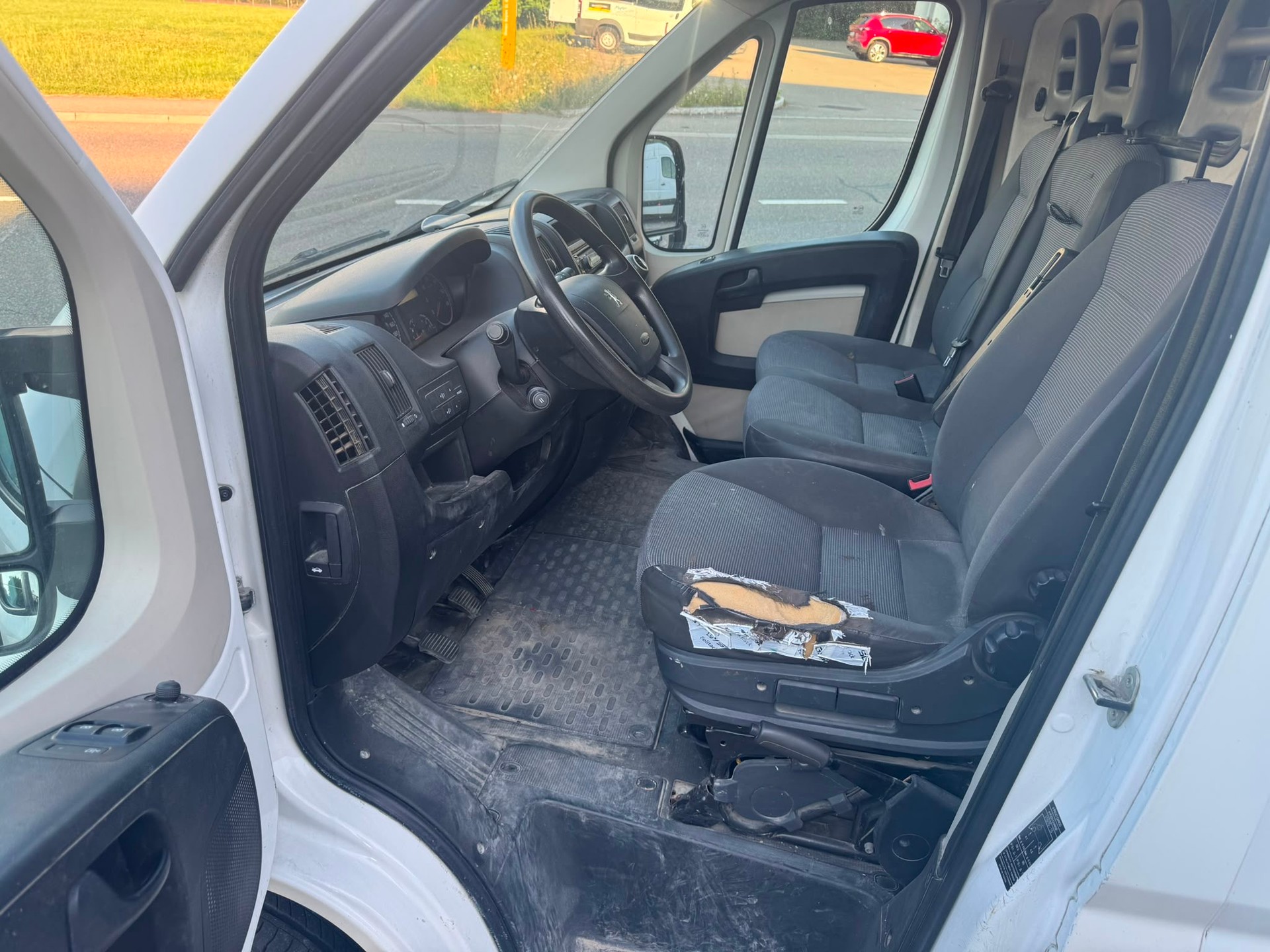 PEUGEOT Boxer 2.2 HDI 333 L2H2-image-11