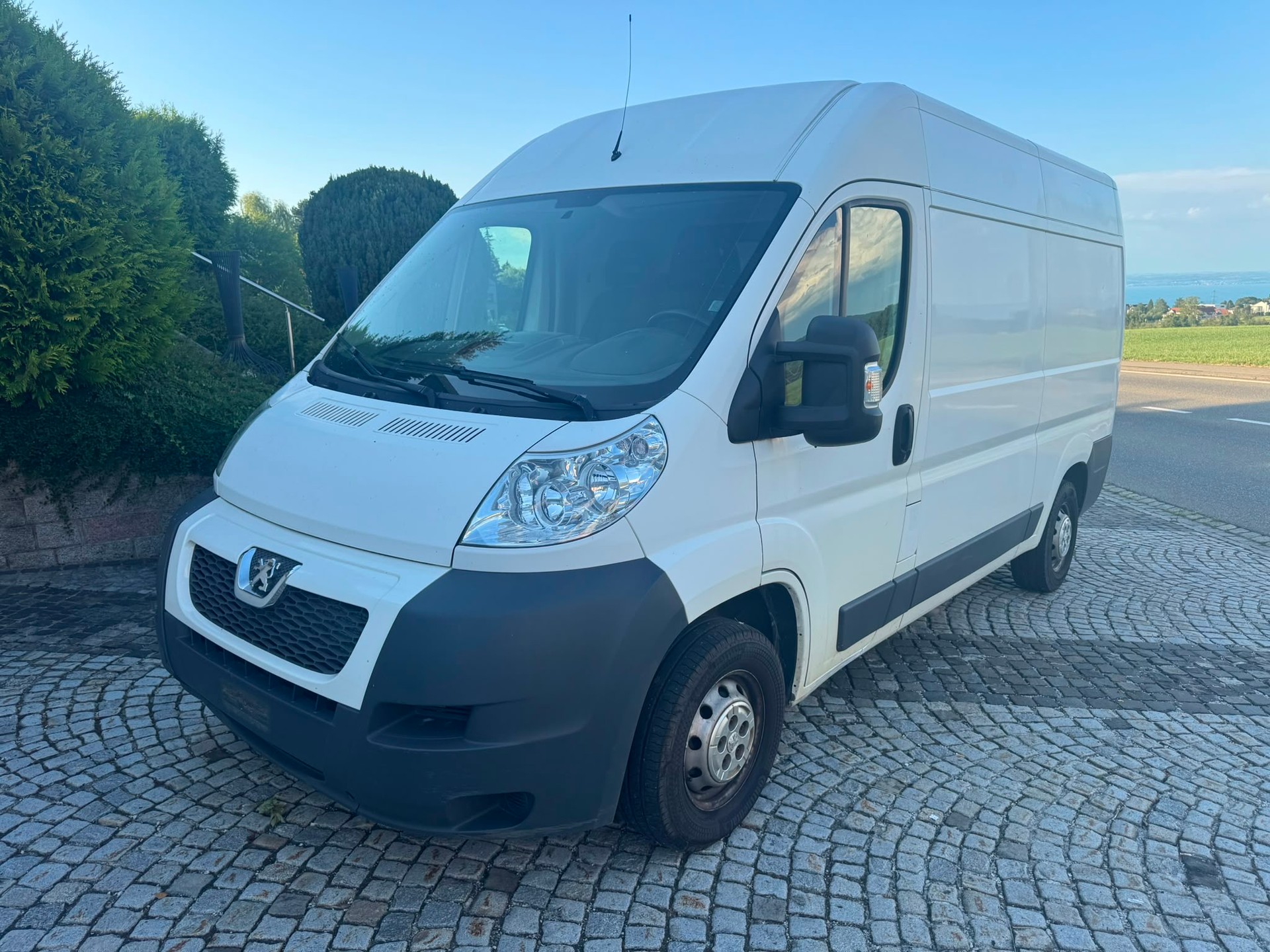PEUGEOT Boxer 2.2 HDI 333 L2H2-image-2