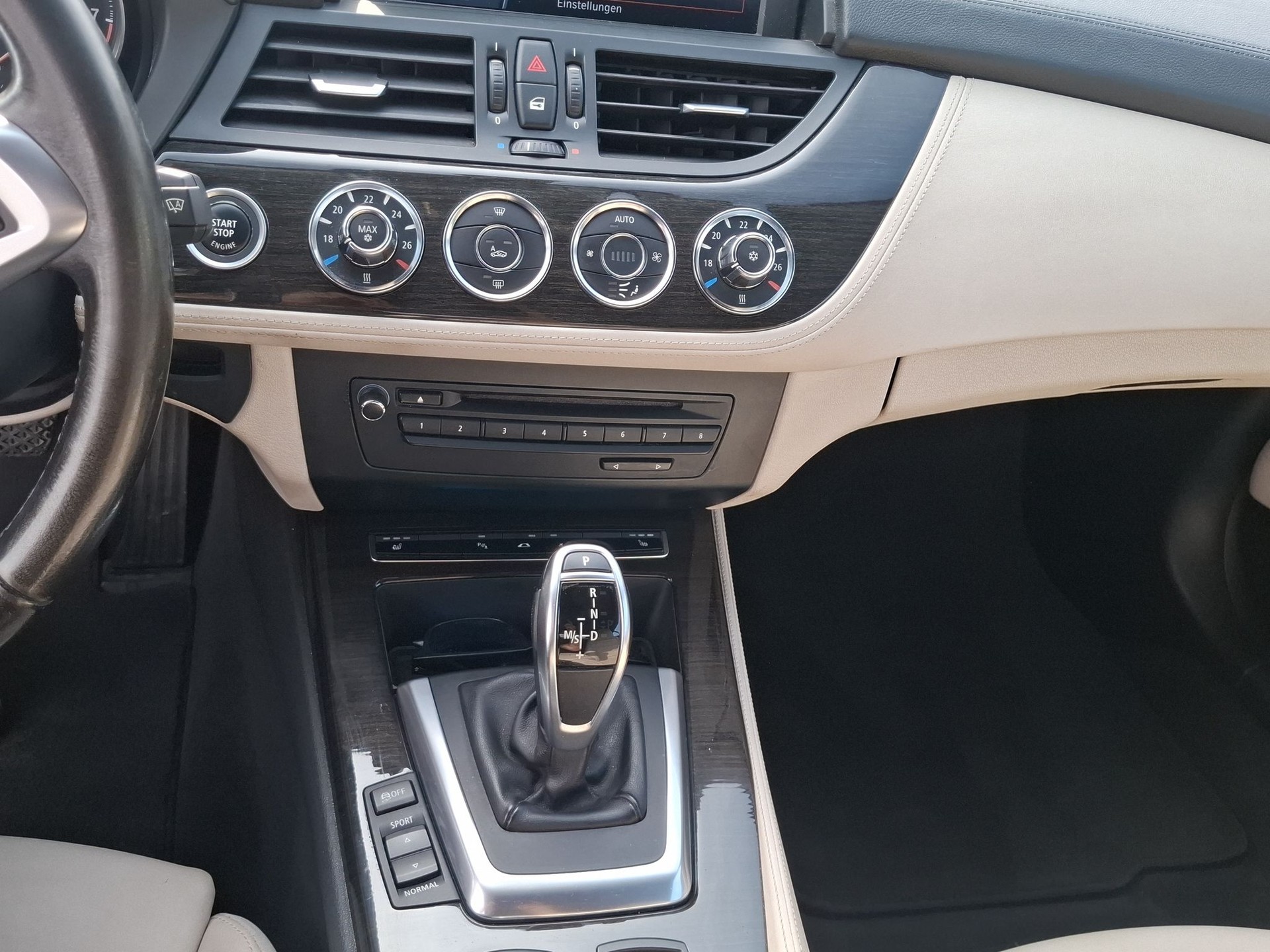 BMW Z4 sDrive35i DKG-image-9