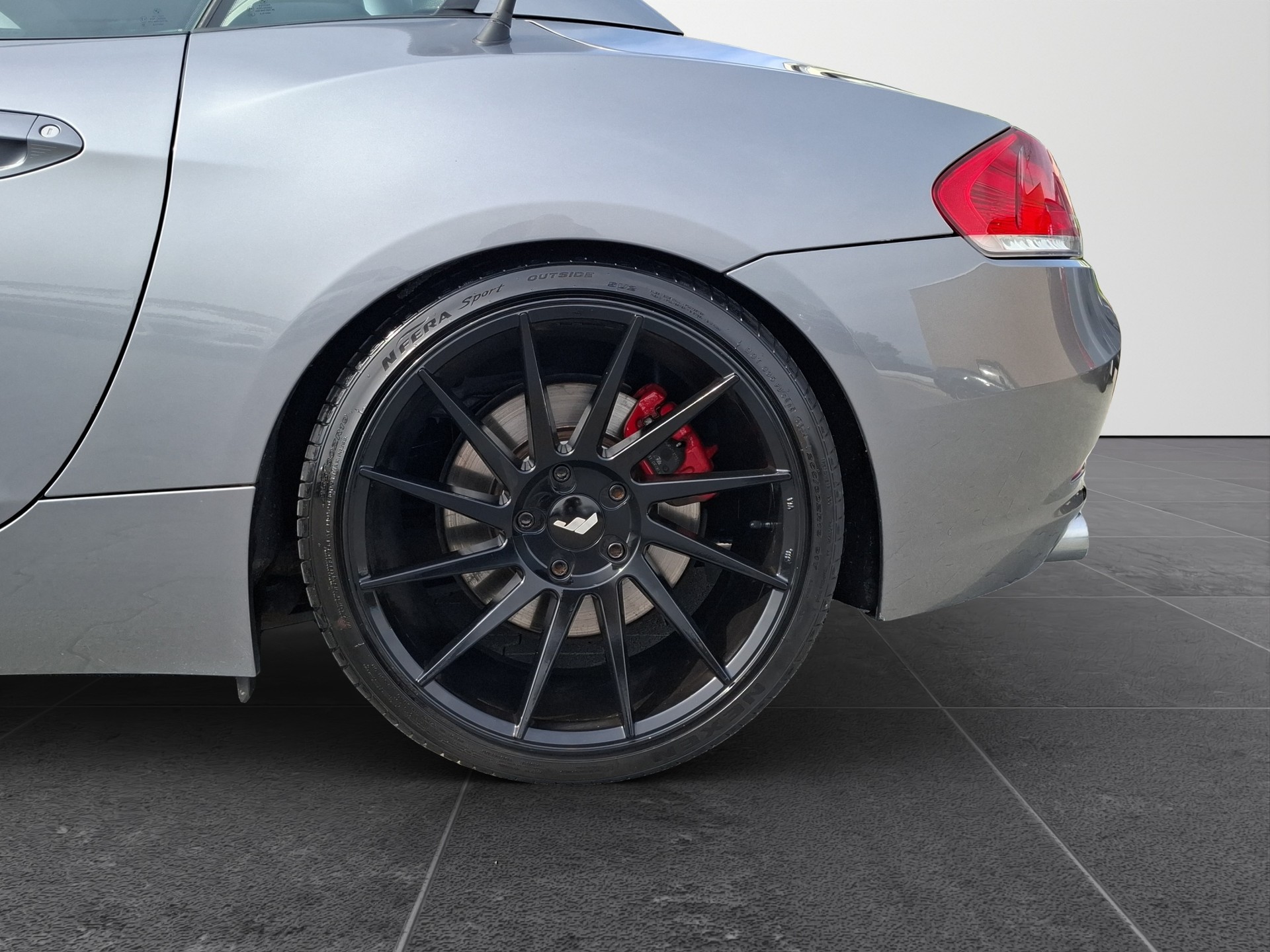 BMW Z4 sDrive35i DKG-image-13