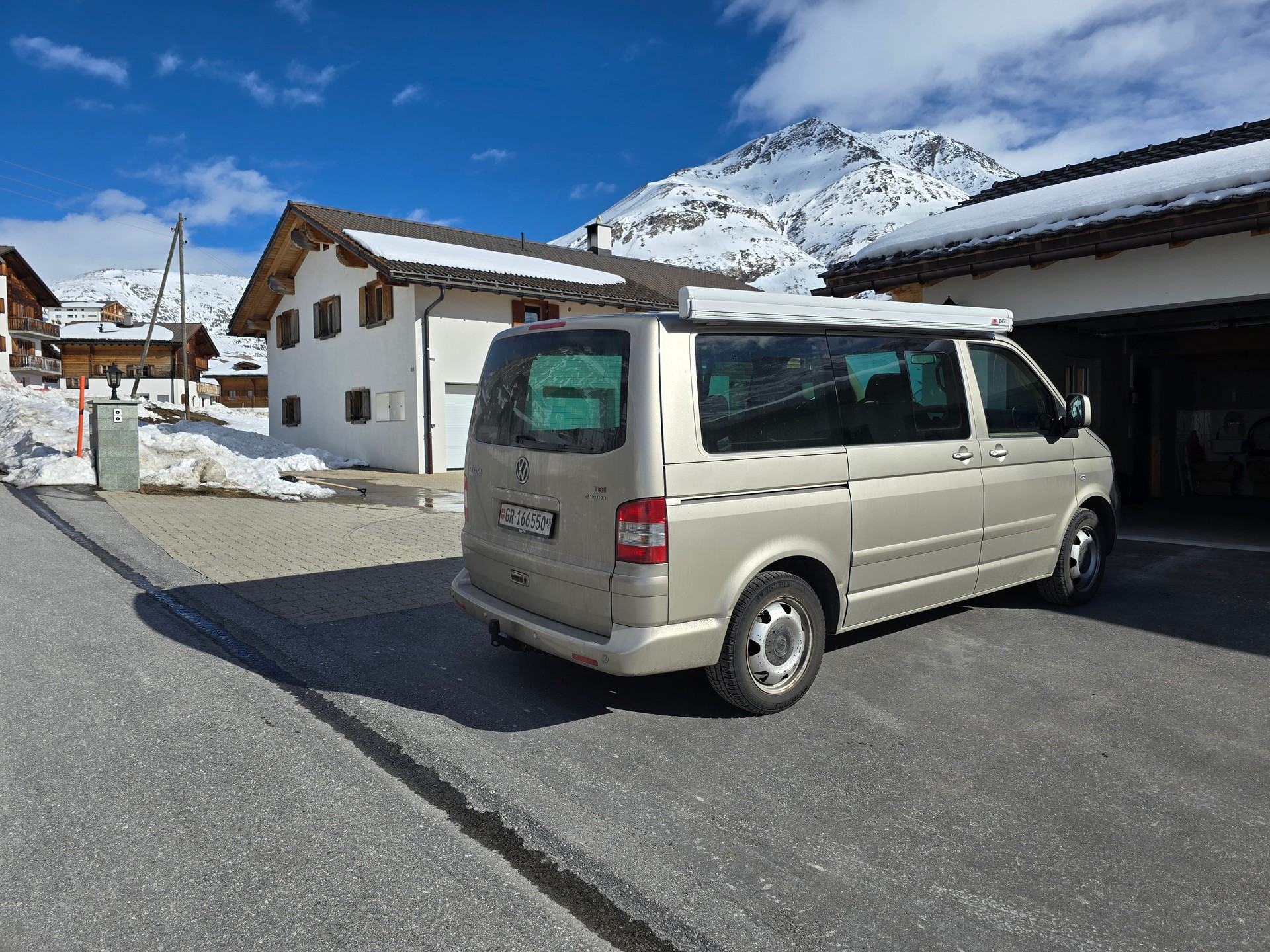 VW Multivan Highline-image-5