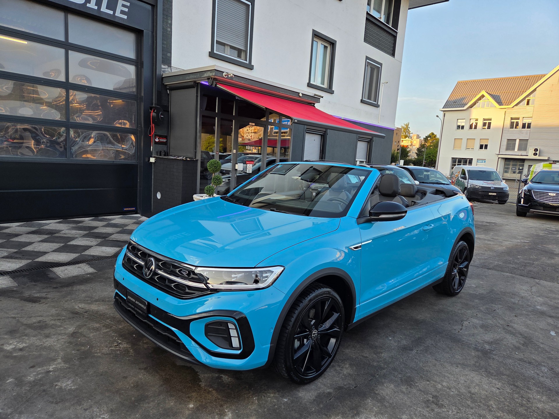 VW T-Roc Cabriolet 1.5 TSI EVO R-Line DSG-image-2