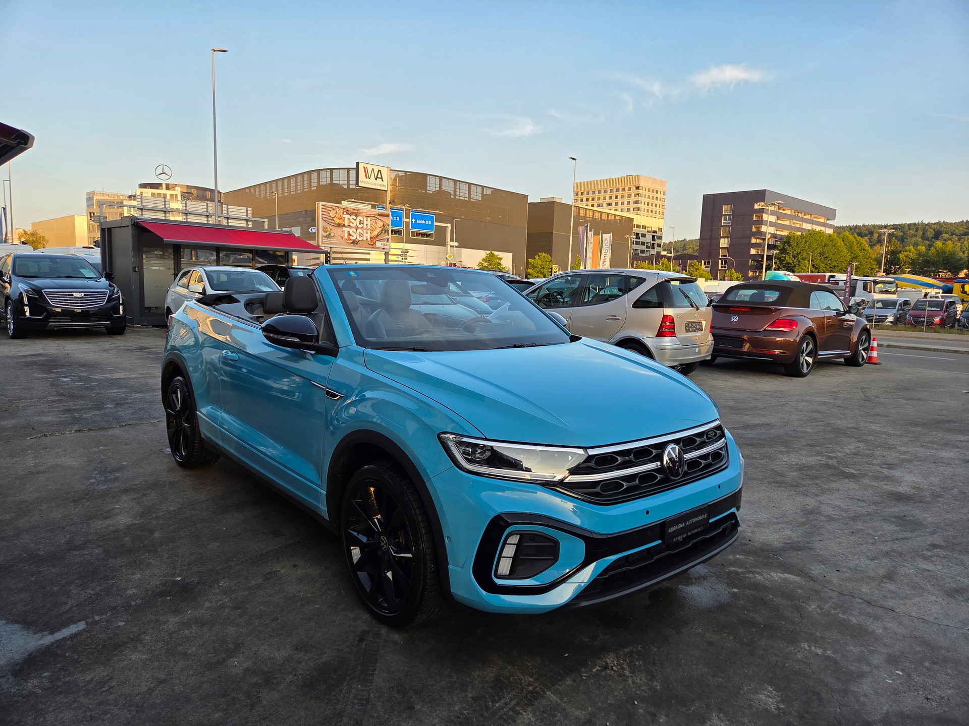 VW T-Roc Cabriolet 1.5 TSI EVO R-Line DSG-image-7