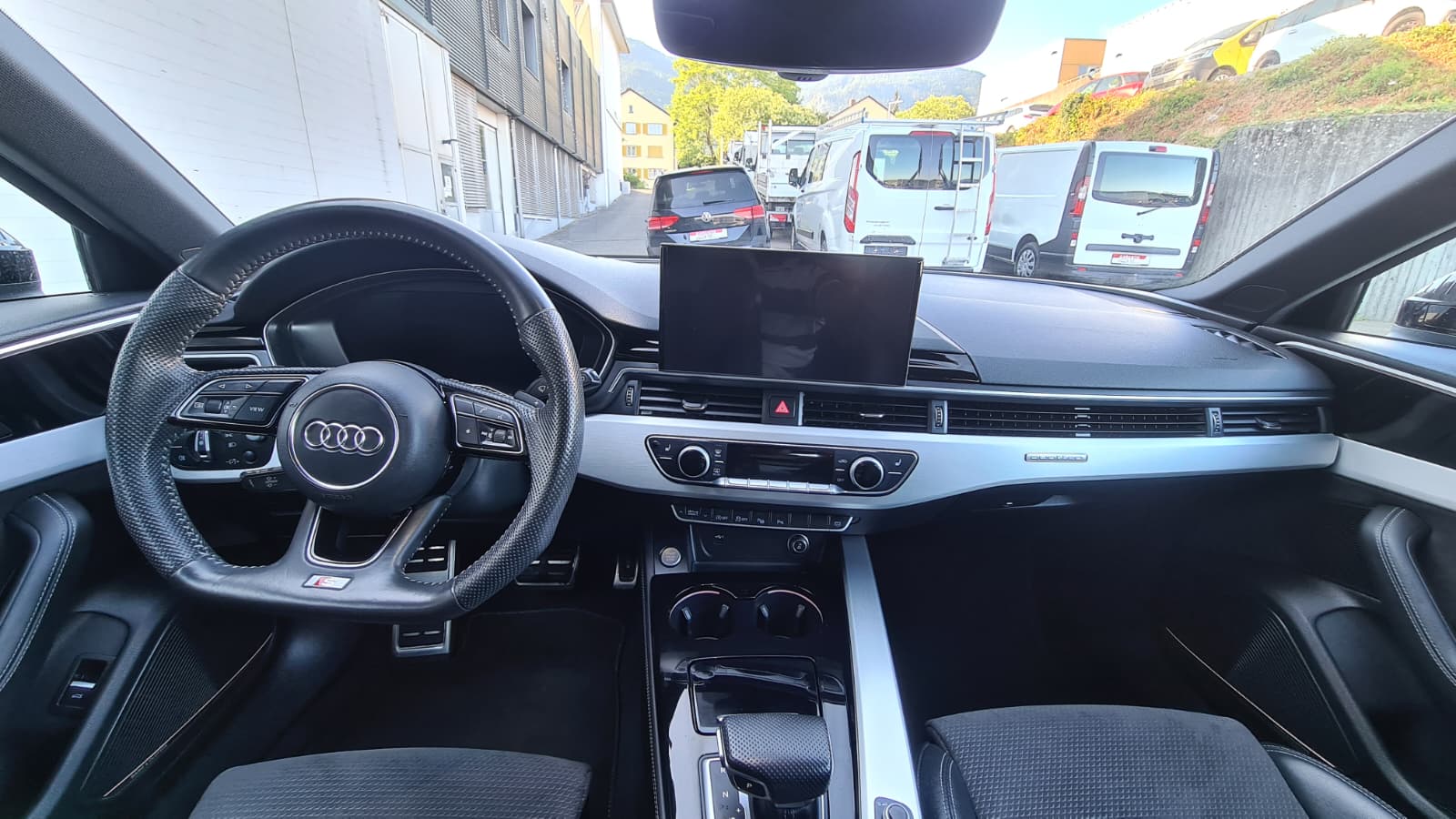 AUDI A4 Avant 40 TDI S line quattro S-tronic ** H.Up Display ** Gr.Navi MMI Plus ** Leder-Alcantara Sportsitze ** 19" Aluräder **-image-16
