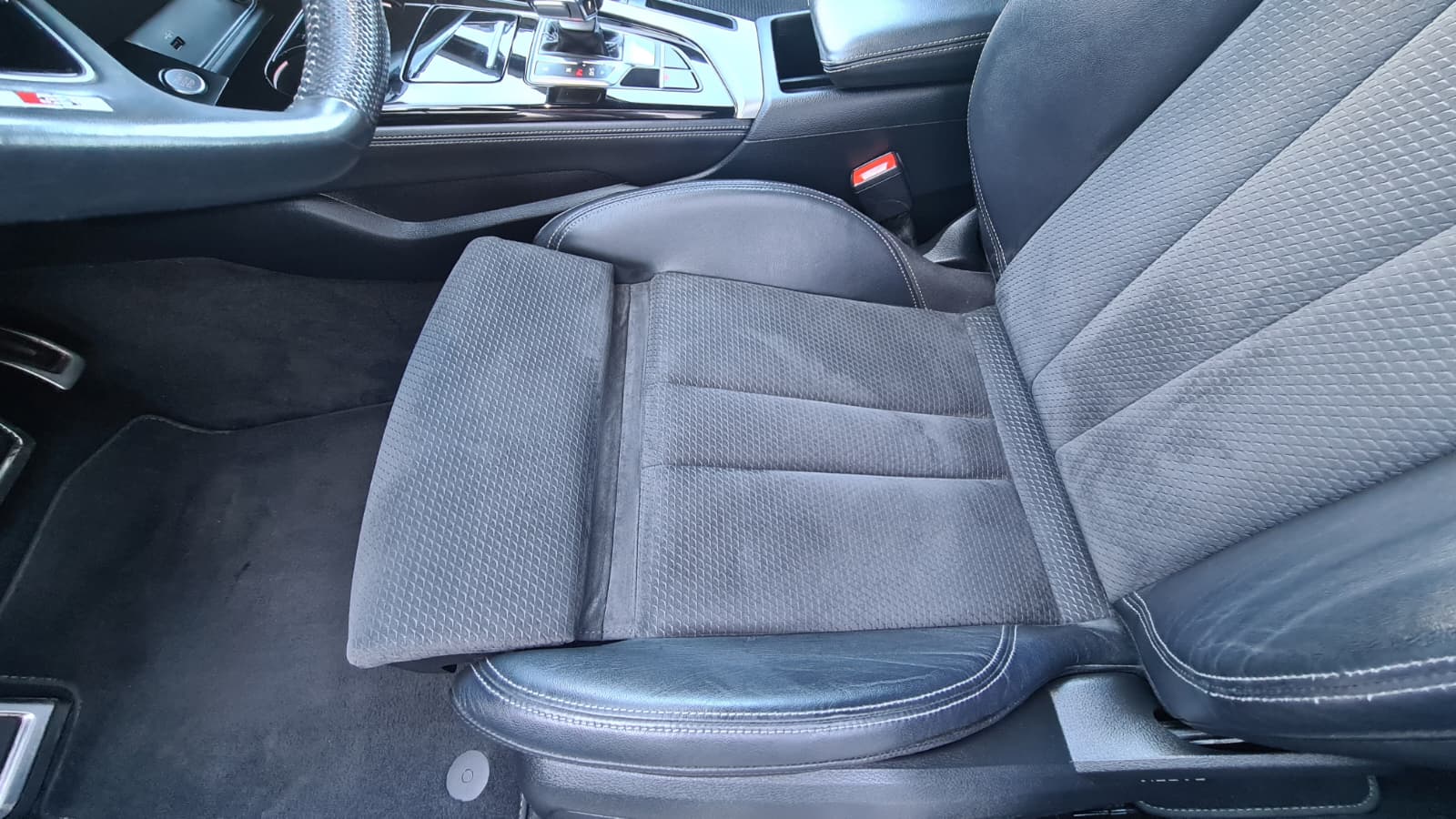 AUDI A4 Avant 40 TDI S line quattro S-tronic ** H.Up Display ** Gr.Navi MMI Plus ** Leder-Alcantara Sportsitze ** 19" Aluräder **-image-18