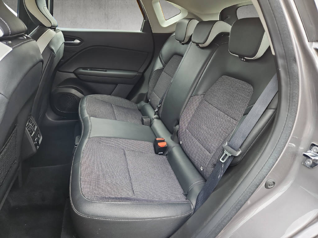 RENAULT Captur 1.3 TCe 140 Intens EDC-image-5