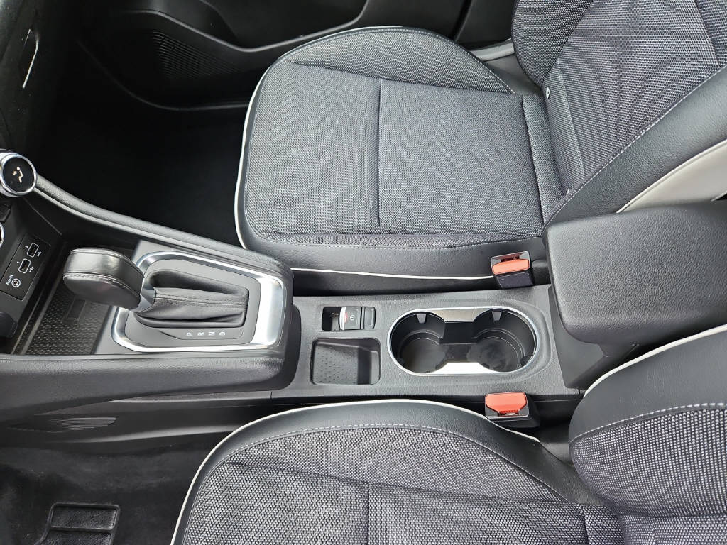 RENAULT Captur 1.3 TCe 140 Intens EDC-image-6