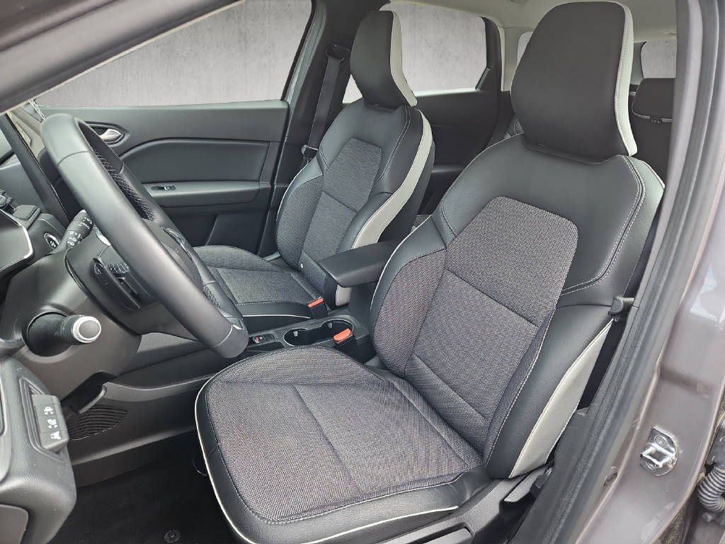 RENAULT Captur 1.3 TCe 140 Intens EDC-image-4