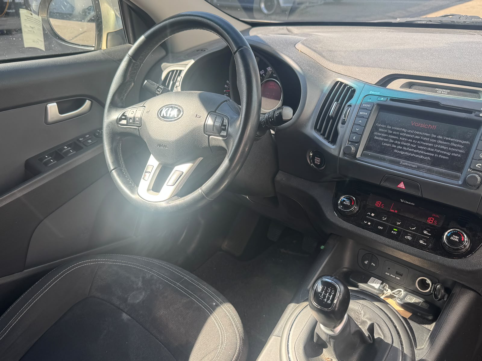 KIA SPORTAGE-image-9
