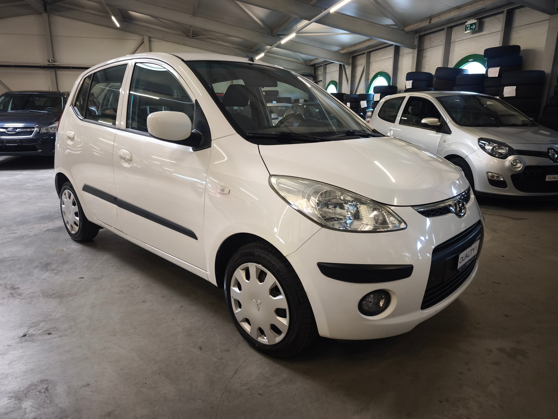 HYUNDAI i10 1.2 Style Automatic-image-1