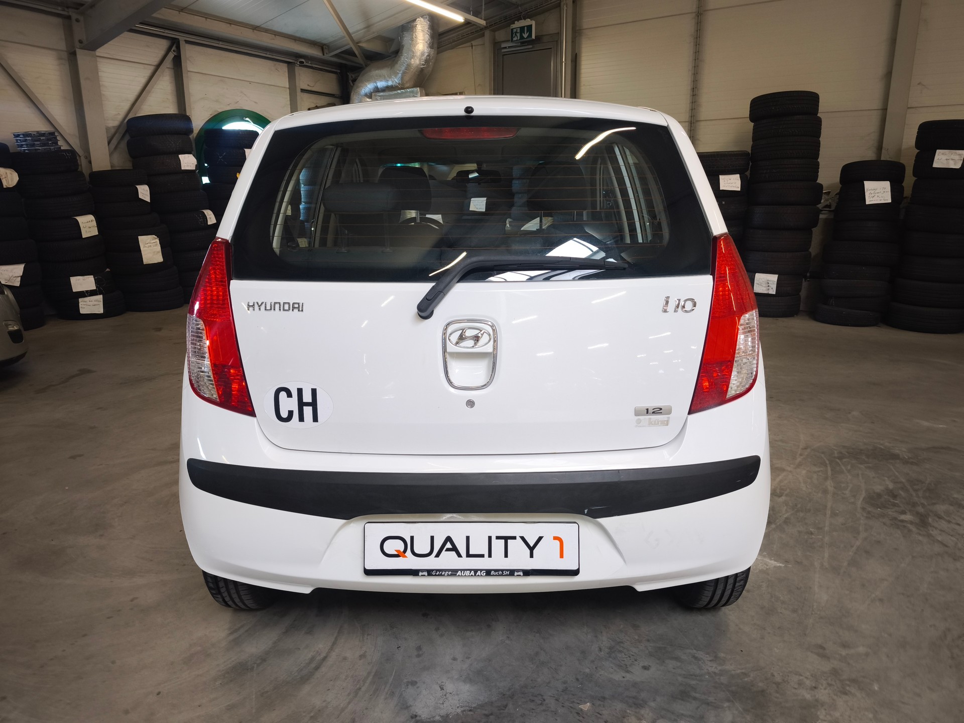 HYUNDAI i10 1.2 Style Automatic-image-3