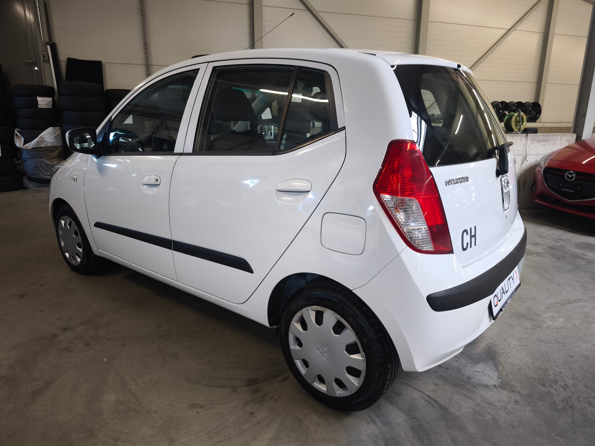 HYUNDAI i10 1.2 Style Automatic-image-4