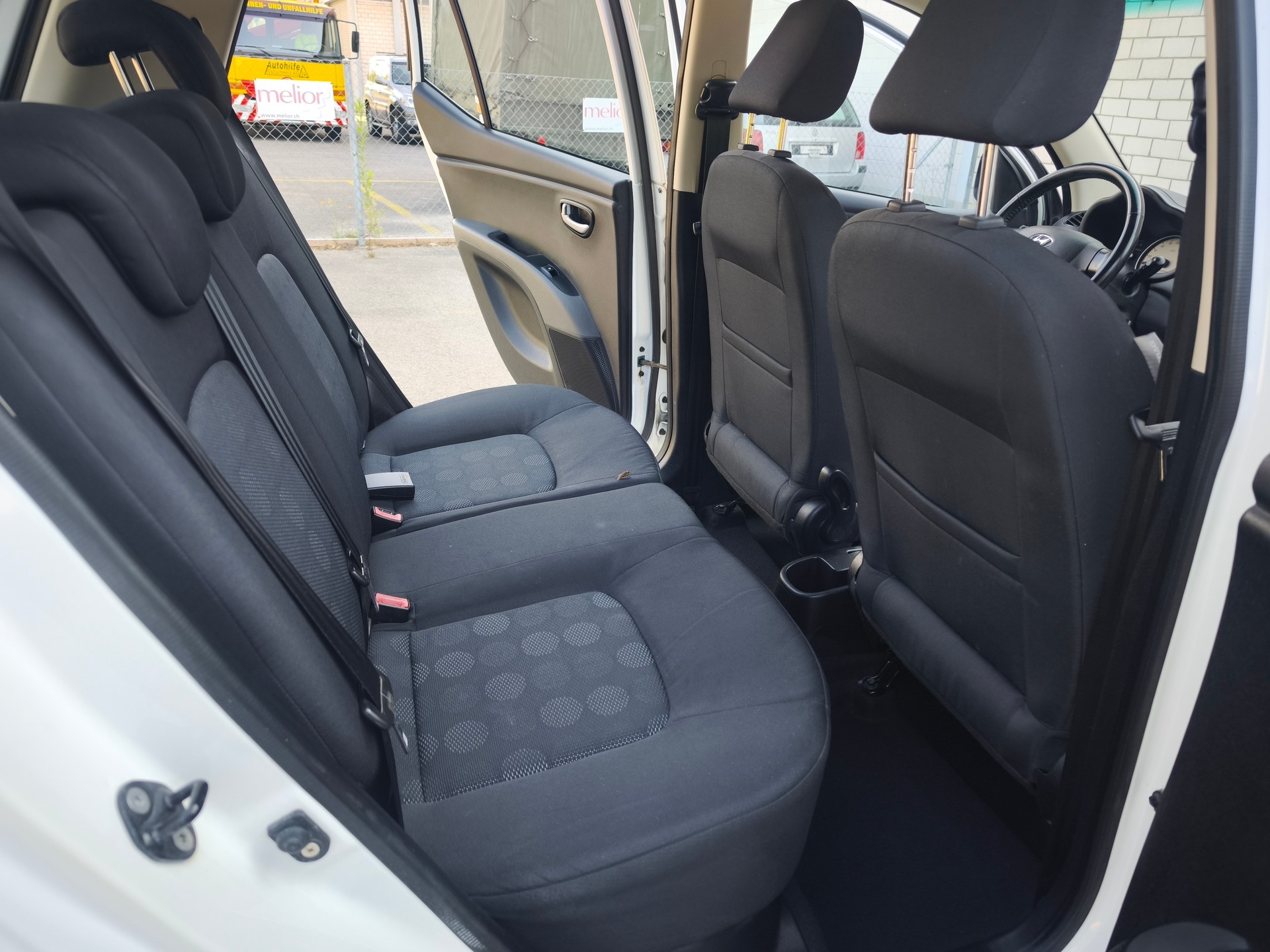 HYUNDAI i10 1.2 Style Automatic-image-7