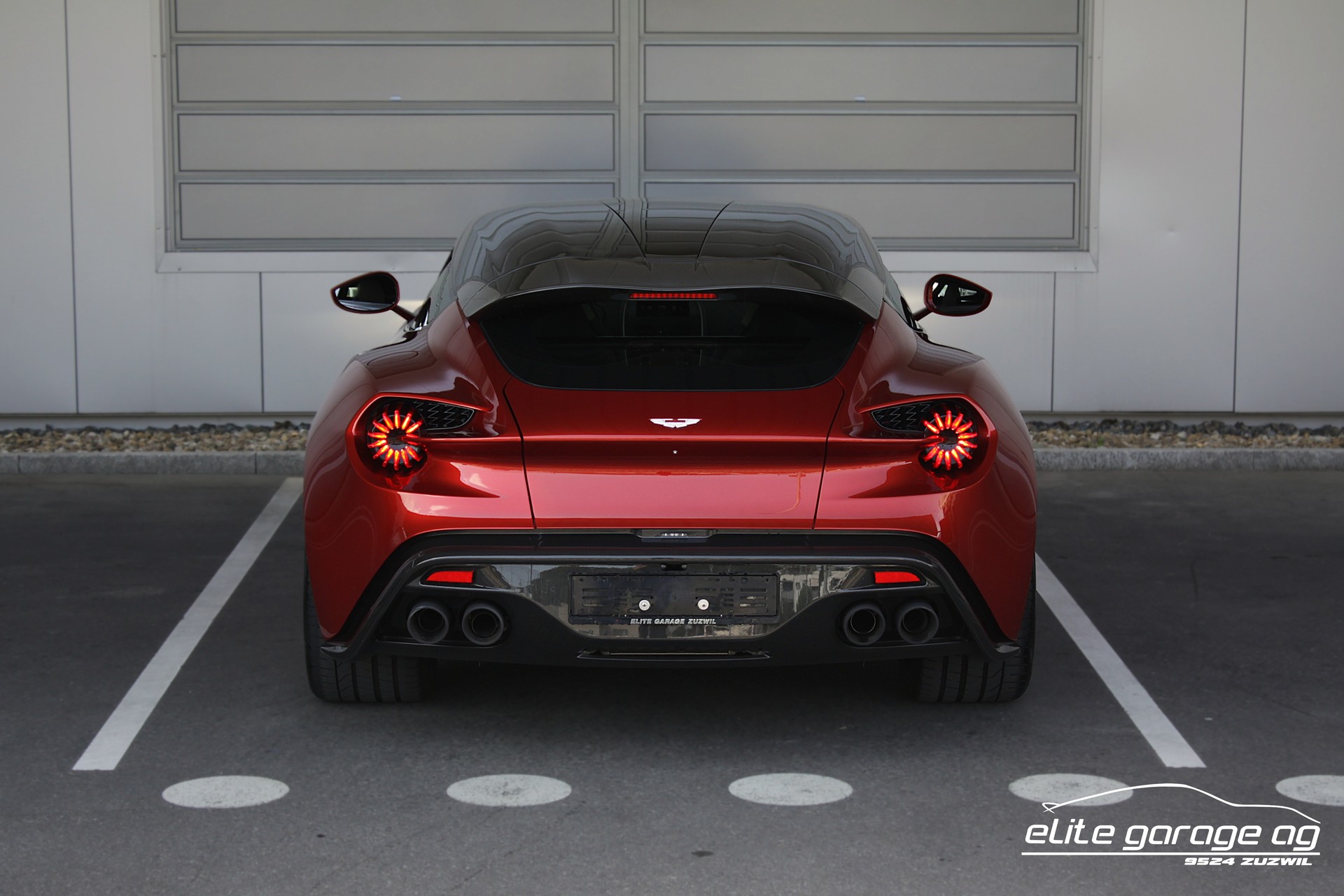 ASTON MARTIN Vanquish ZAGATO Shooting Brake V12 1 of 99-image-3