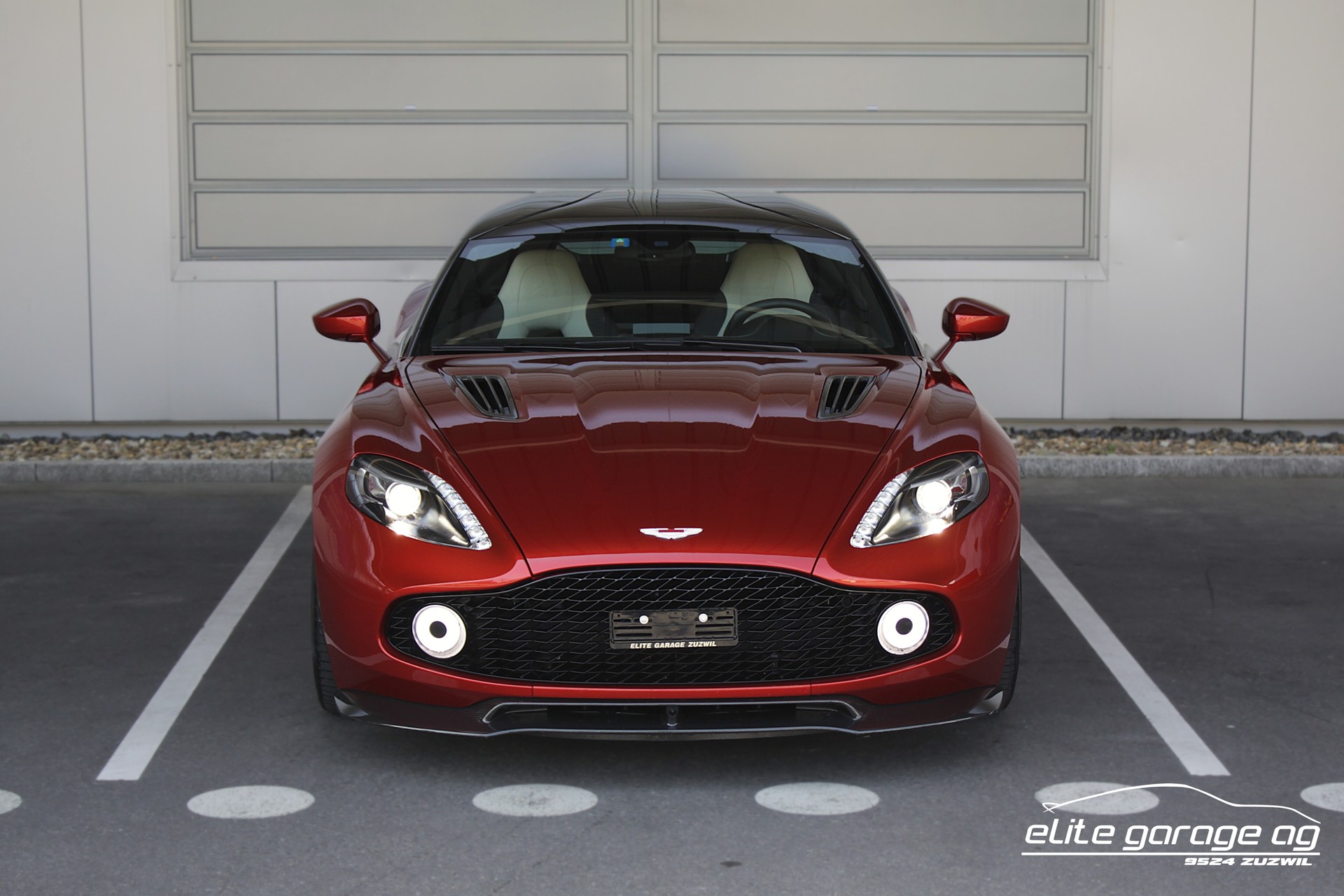 ASTON MARTIN Vanquish ZAGATO Shooting Brake V12 1 of 99-image-7