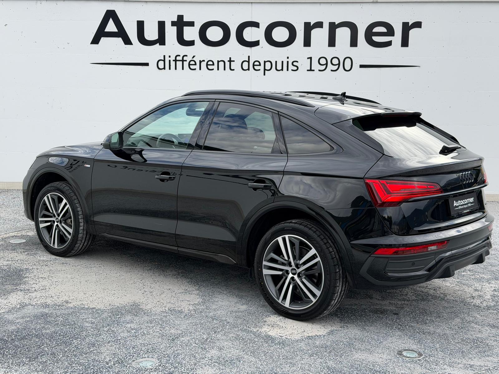AUDI Q5 Sportback 40 TDI Blackedition quattro S-tronic-image-5