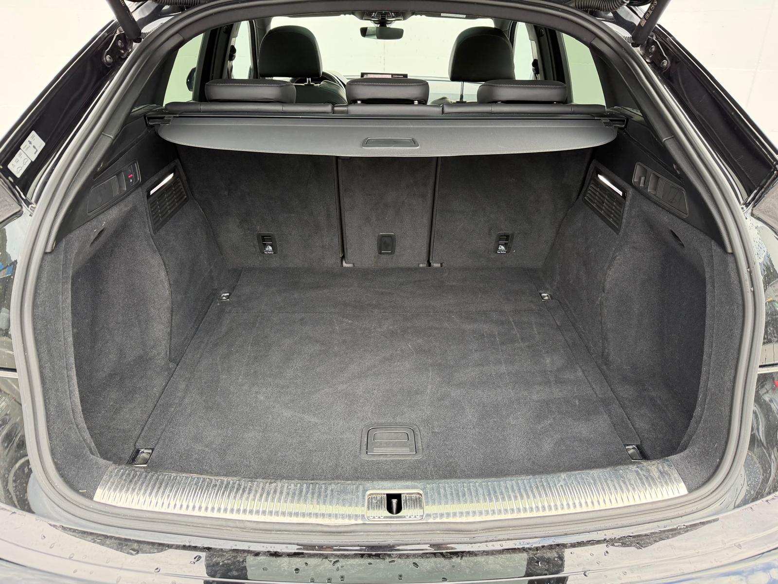 AUDI Q5 Sportback 40 TDI Blackedition quattro S-tronic-image-11