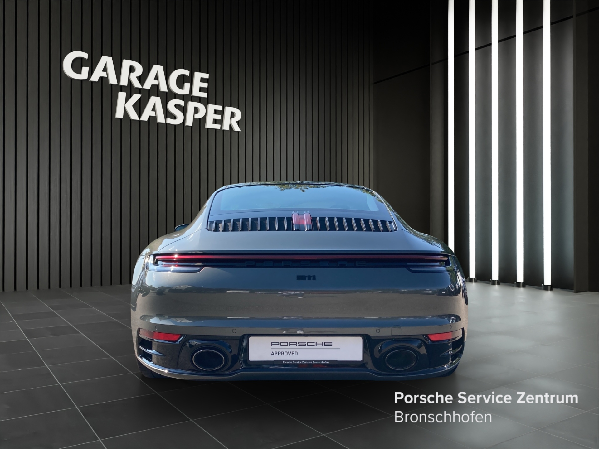 PORSCHE 911 Carrera 4S-image-3