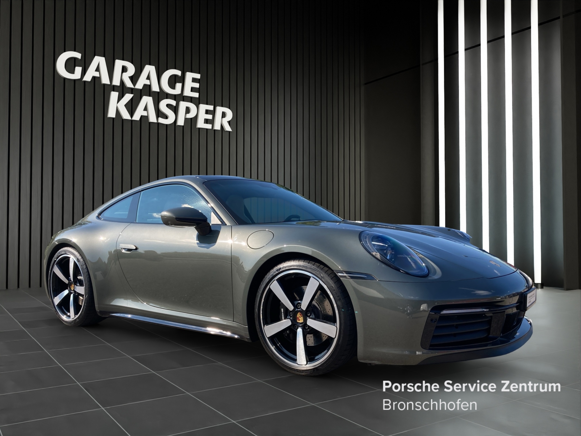 PORSCHE 911 Carrera 4S-image-6