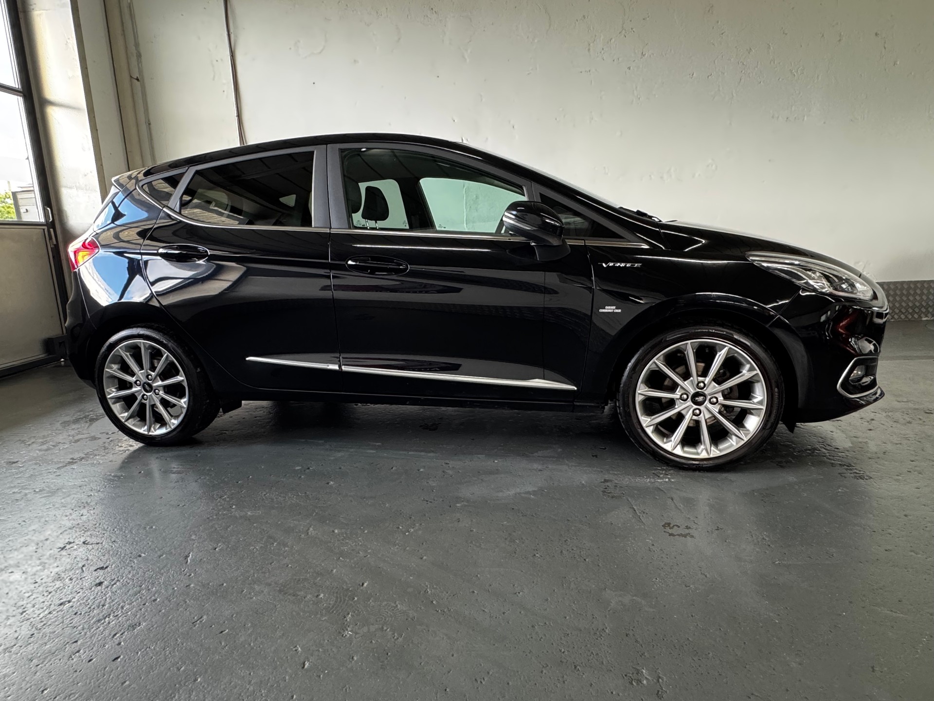 FORD Fiesta 1.0 SCTi Vignale-image-6