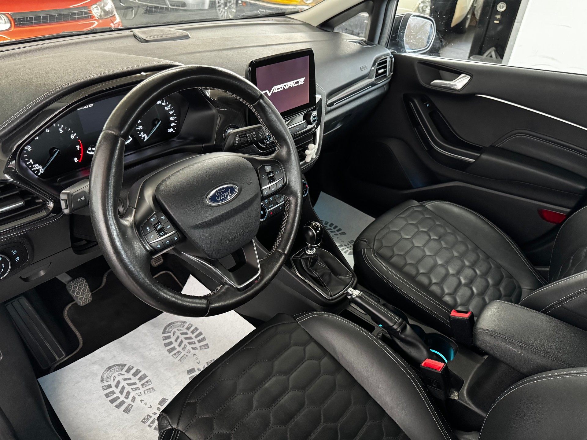 FORD Fiesta 1.0 SCTi Vignale-image-11