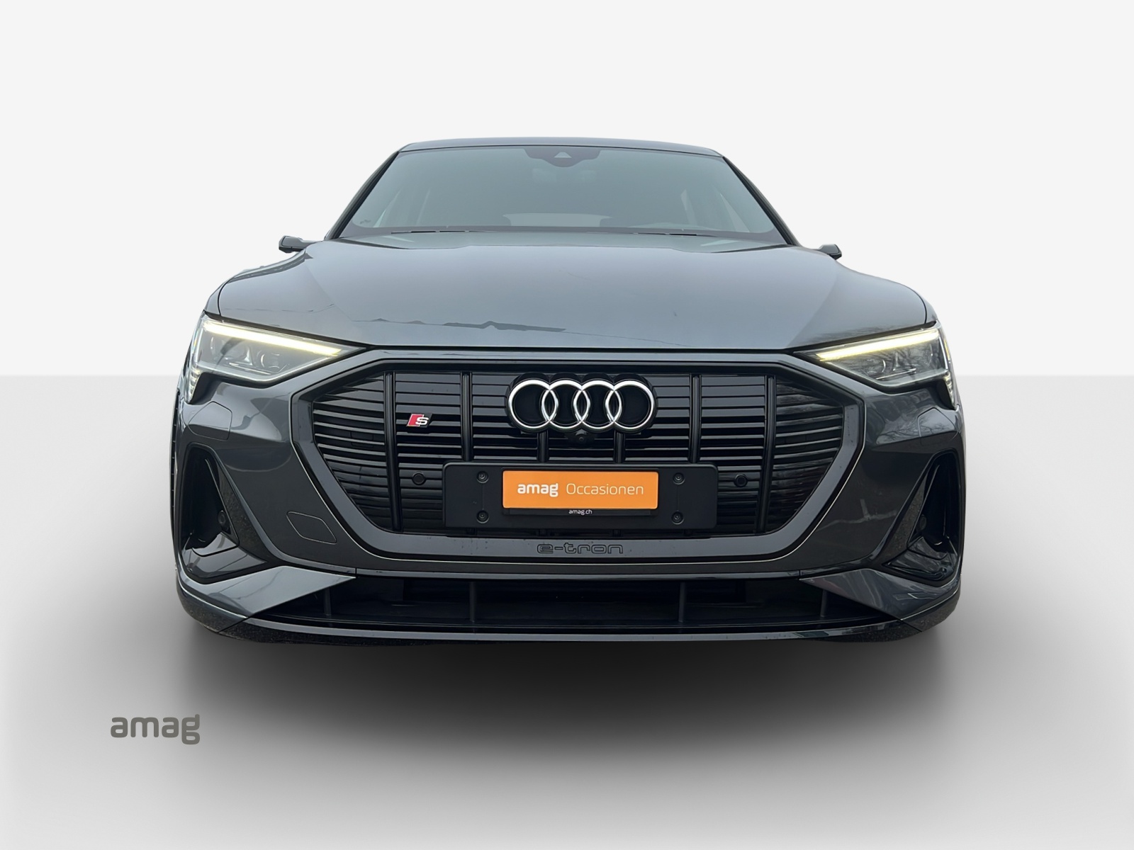 AUDI e-tron S quattro-image-7