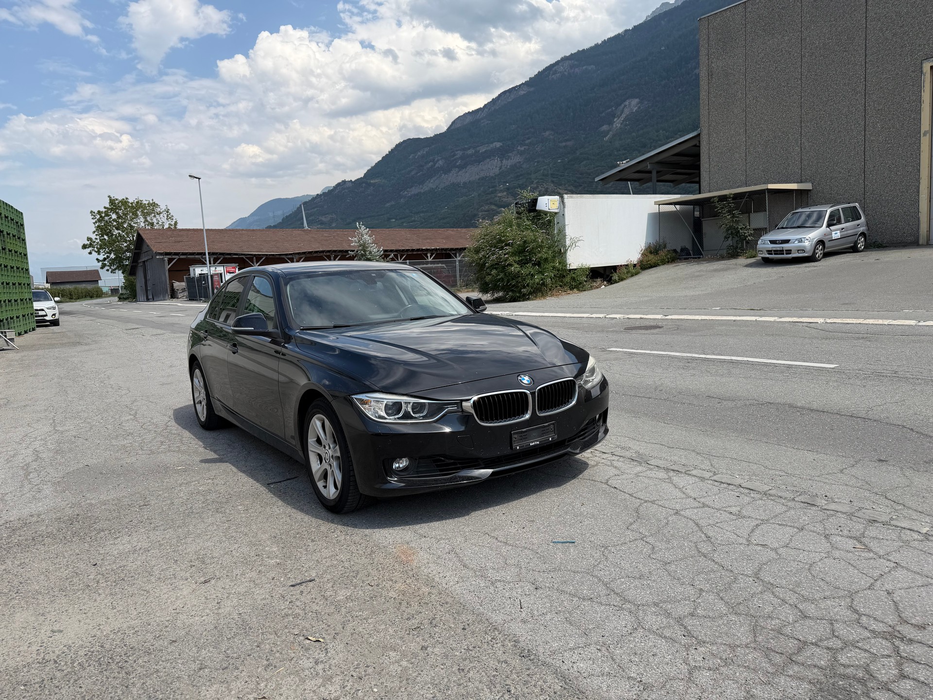 BMW 320i xDrive Modern Line Steptronic-image-7