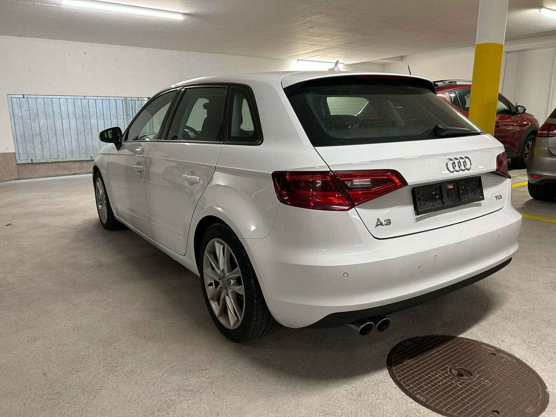 AUDI A3 Sportback 2.0 TDI Attraction S-tronic-image-1