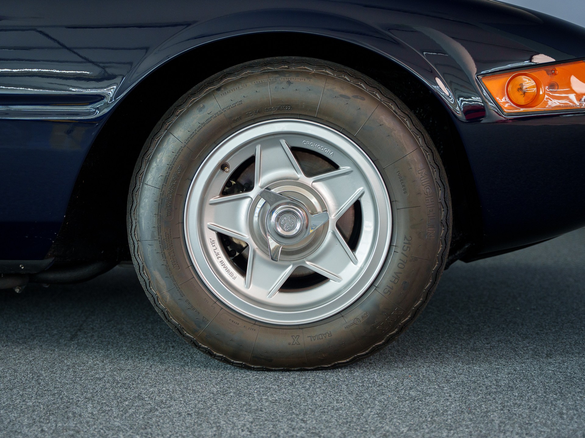 FERRARI 365 GTB 4 Daytona-image-10