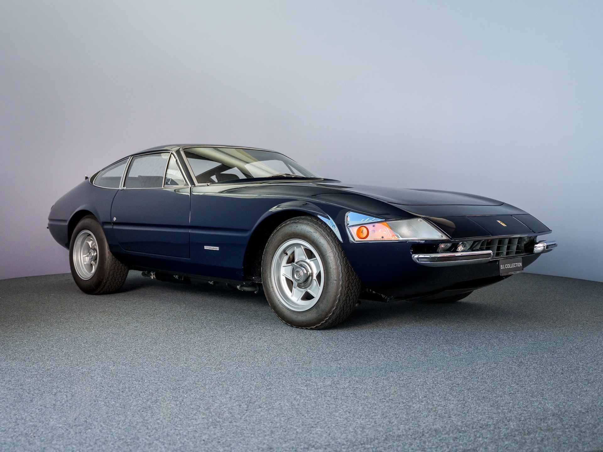 FERRARI 365 GTB 4 Daytona-image-3