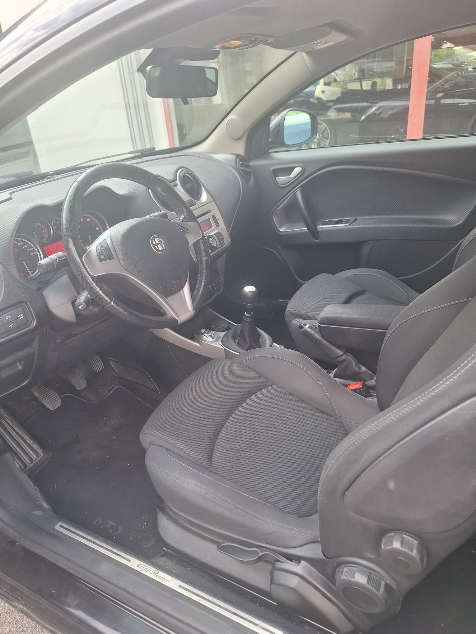 ALFA ROMEO MiTo 1.4 Distinctive-image-8