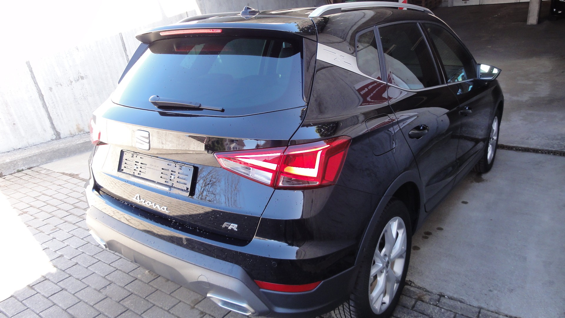 SEAT Arona 1.0 TSI Eco FR DSG-image-4