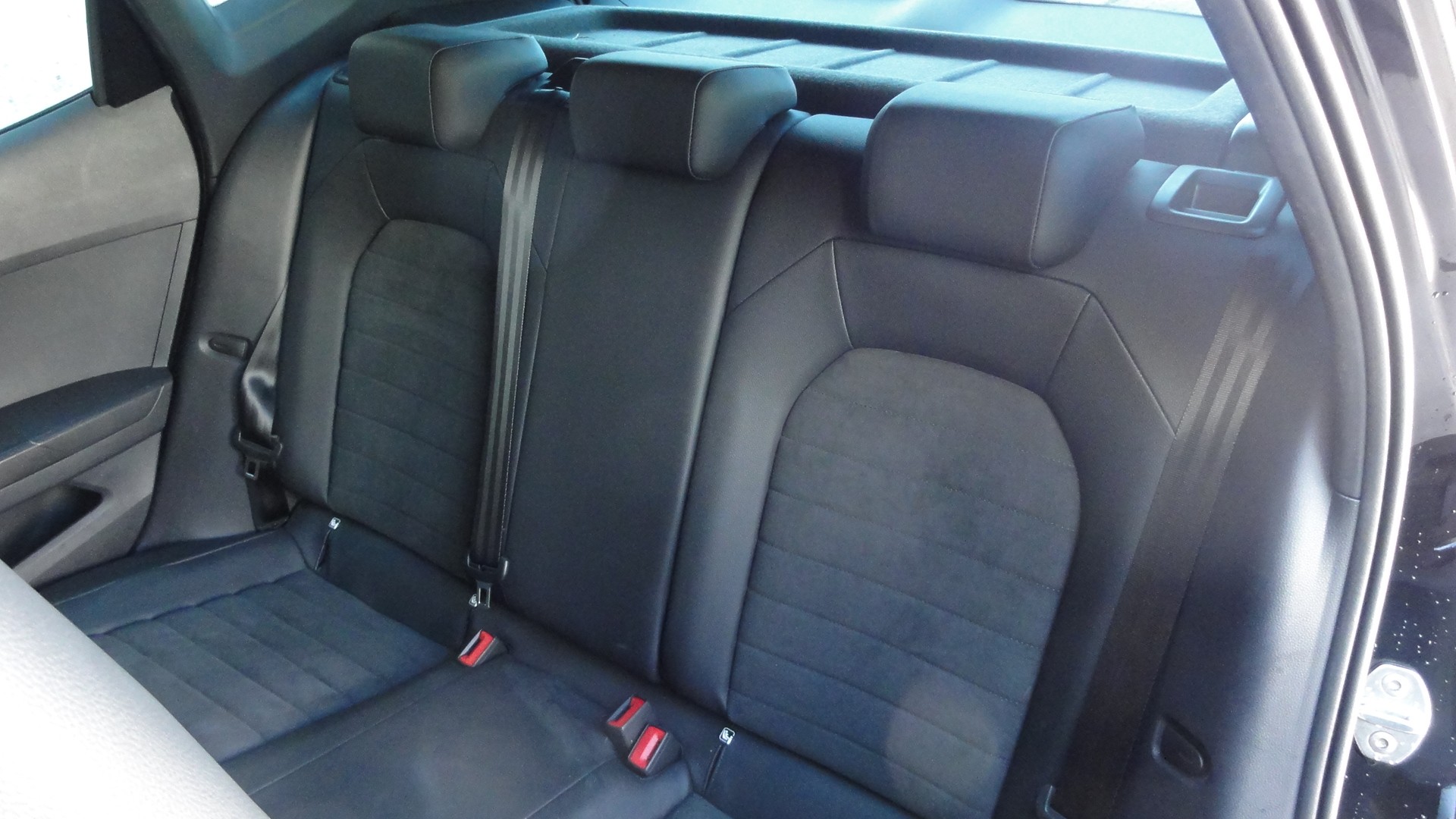 SEAT Arona 1.0 TSI Eco FR DSG-image-10
