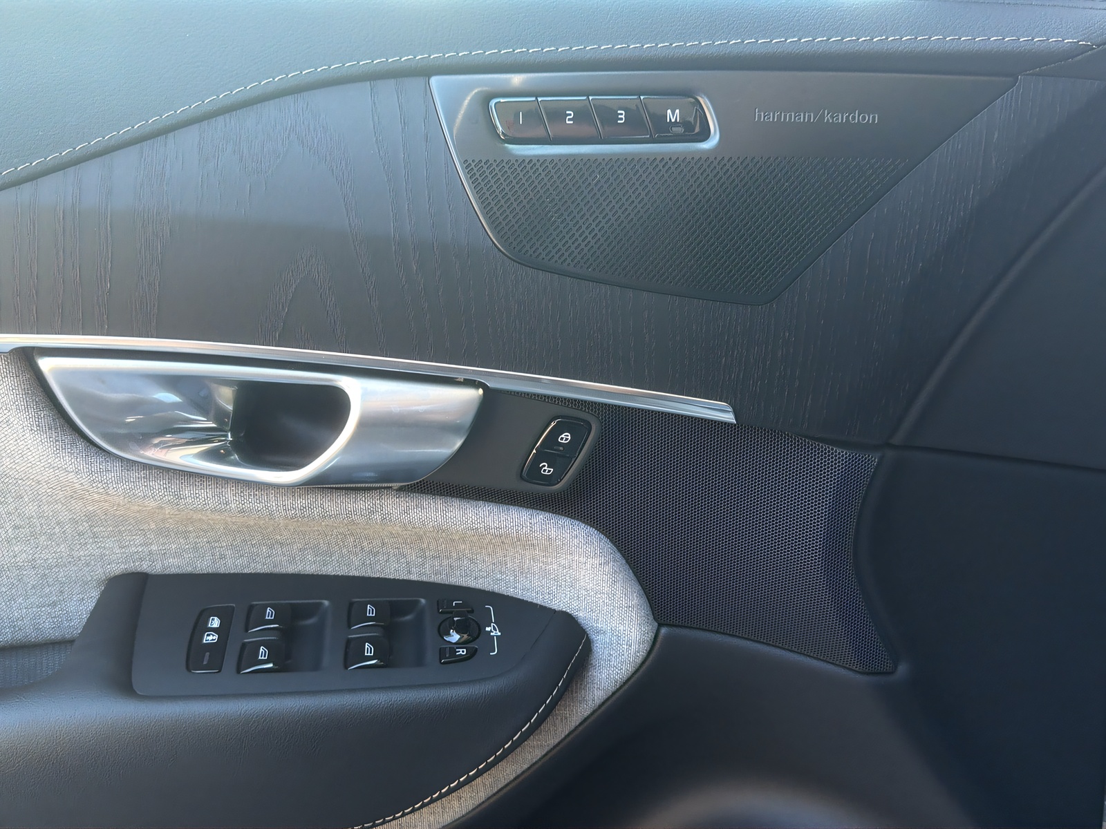 VOLVO XC90 2.0 T8 TE Ultra Bright 7P. eAWD-image-15